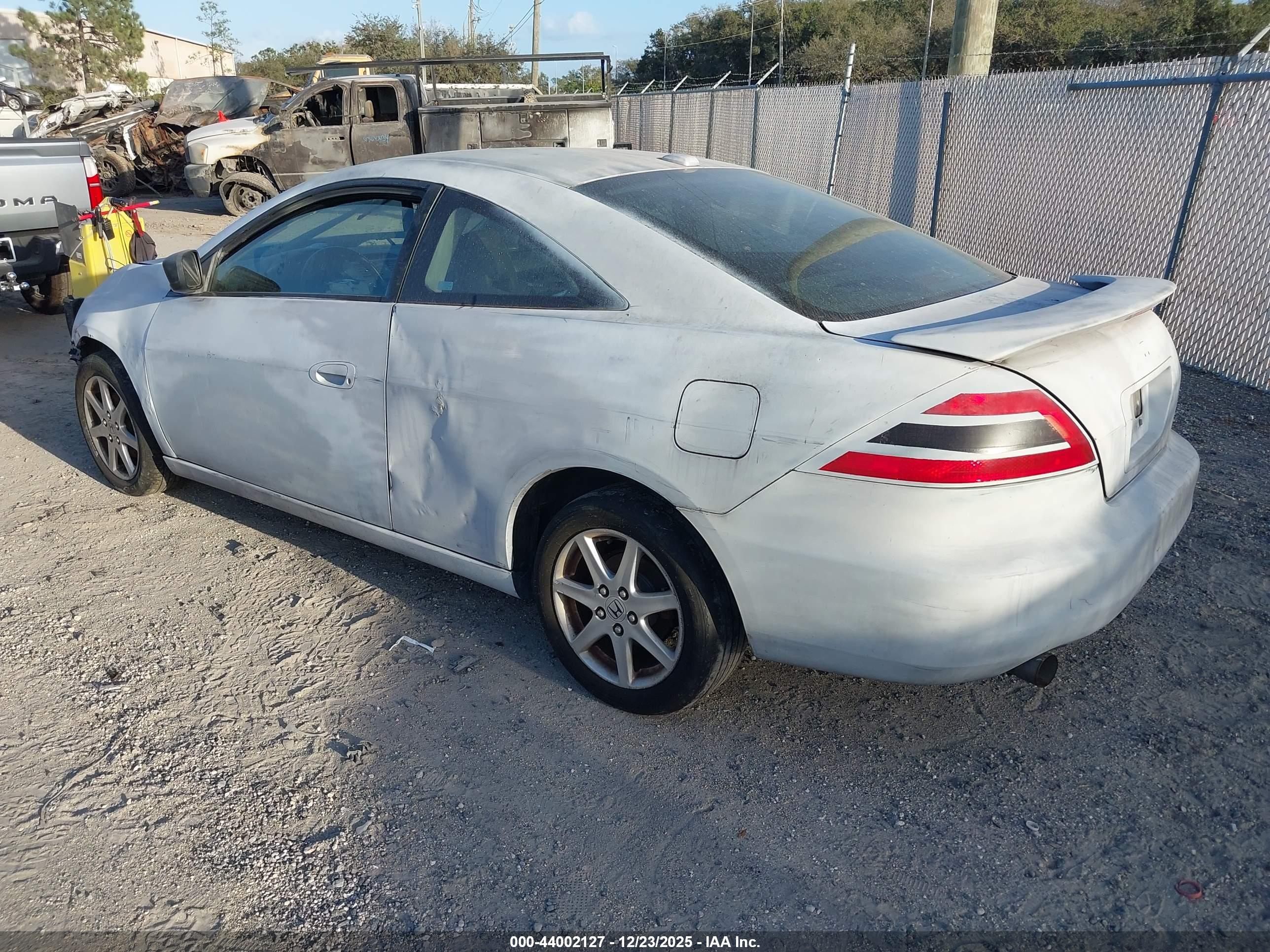 HONDA ACCORD image 3