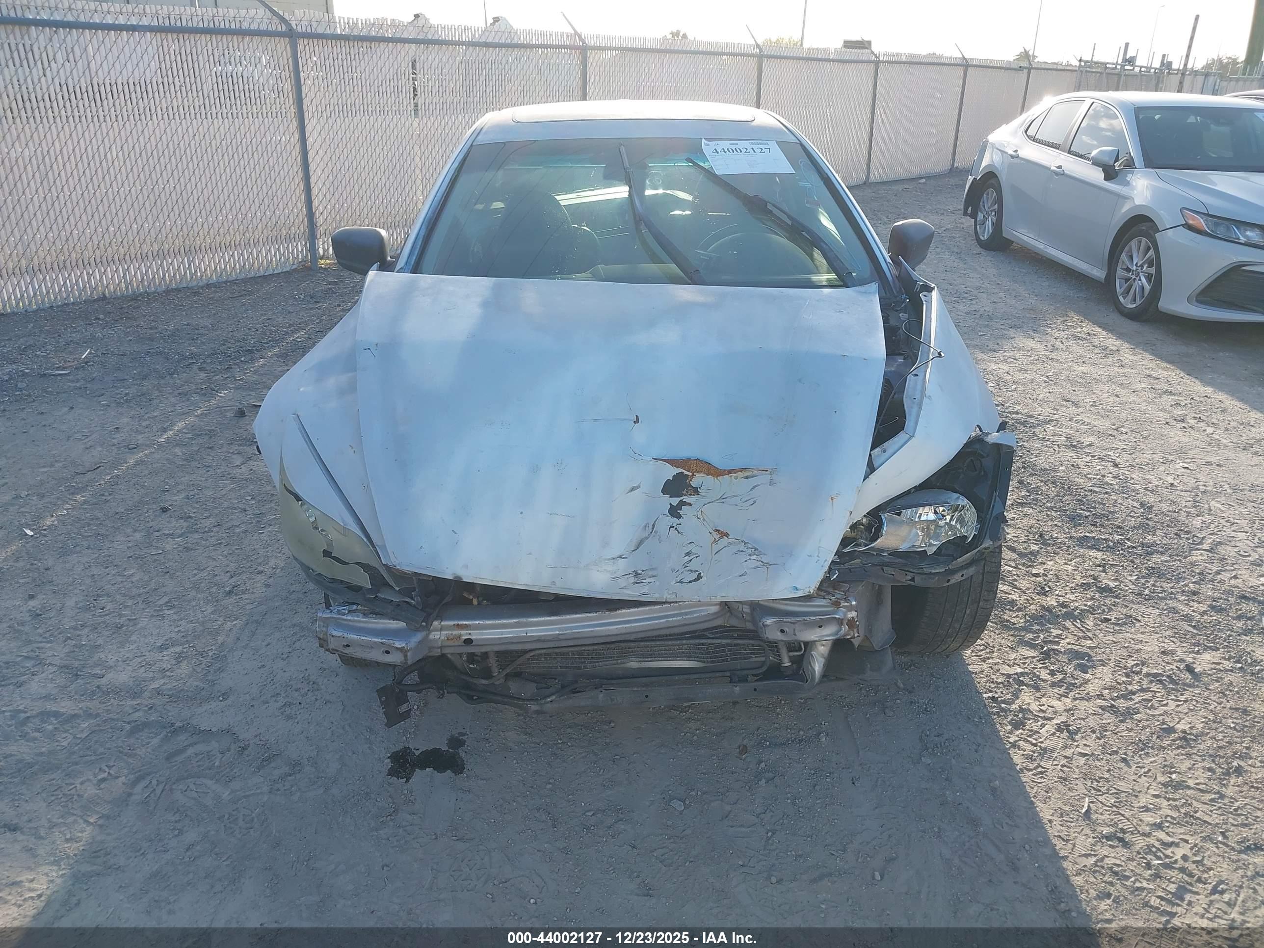 HONDA ACCORD image 6