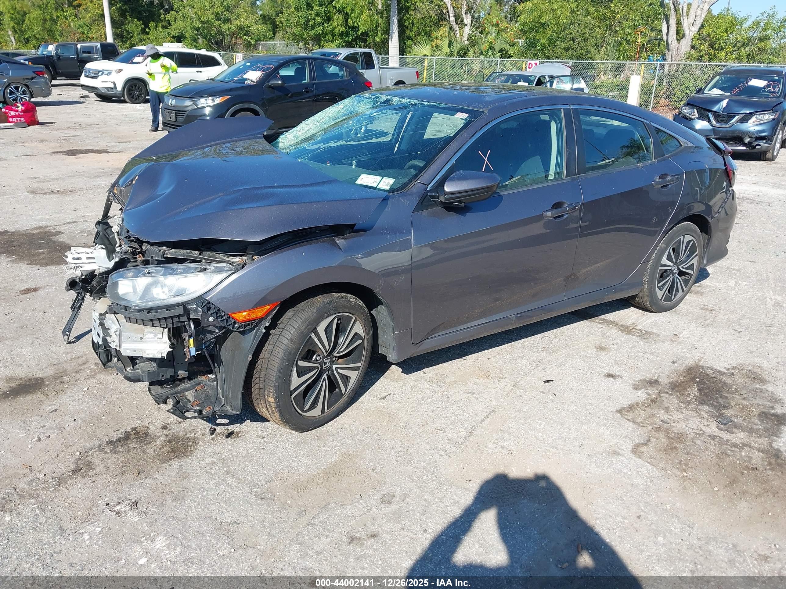 HONDA CIVIC image 2