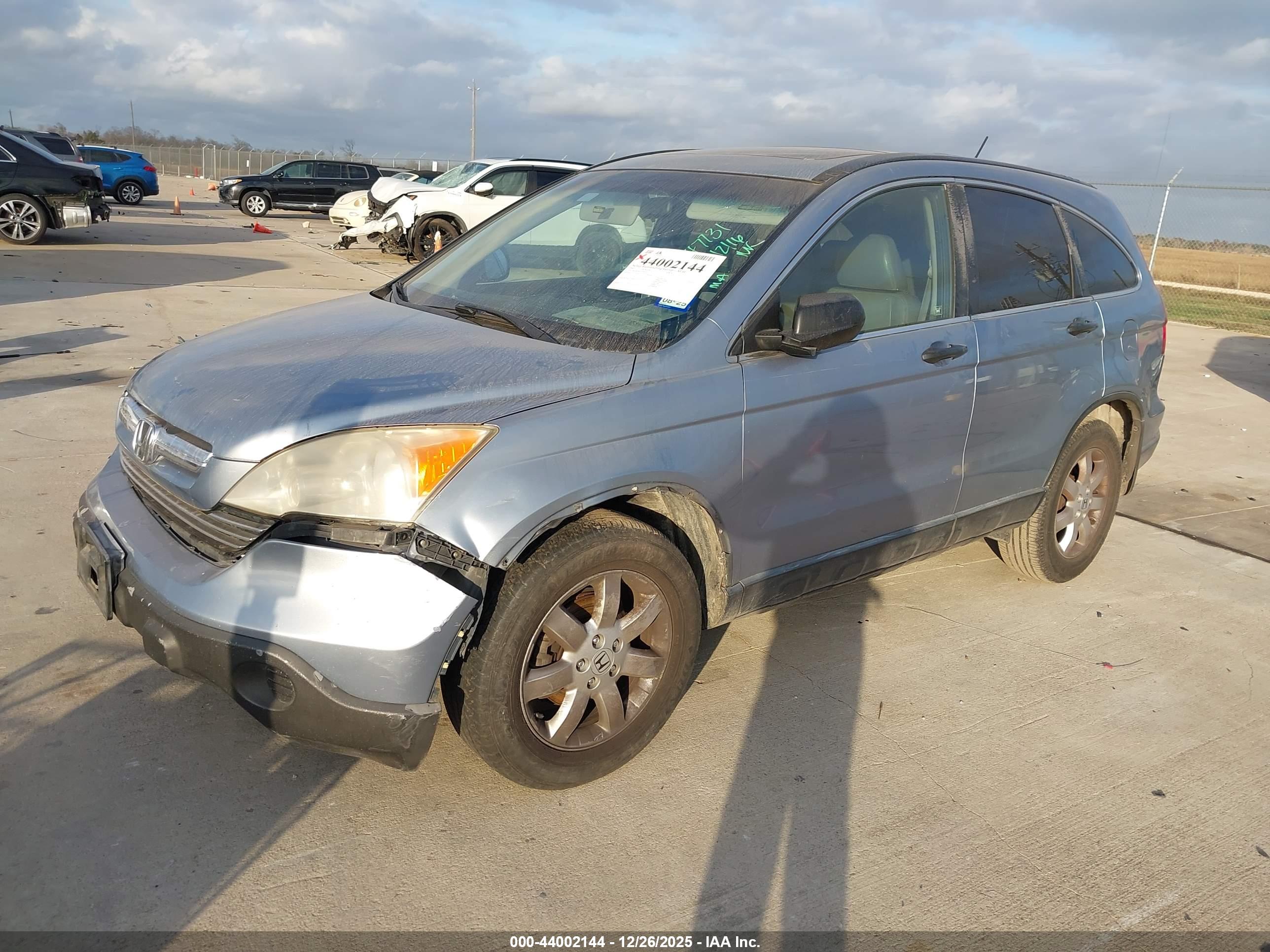 HONDA CR-V image 2