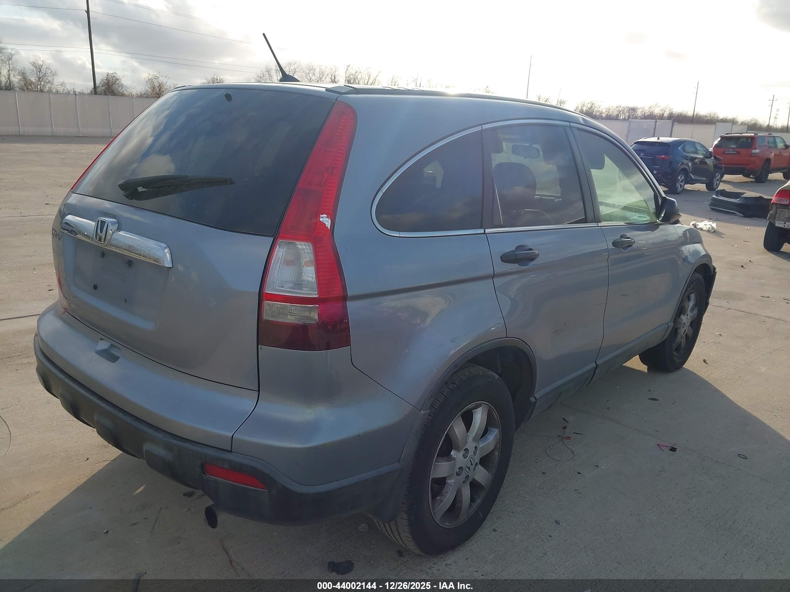 HONDA CR-V image 4