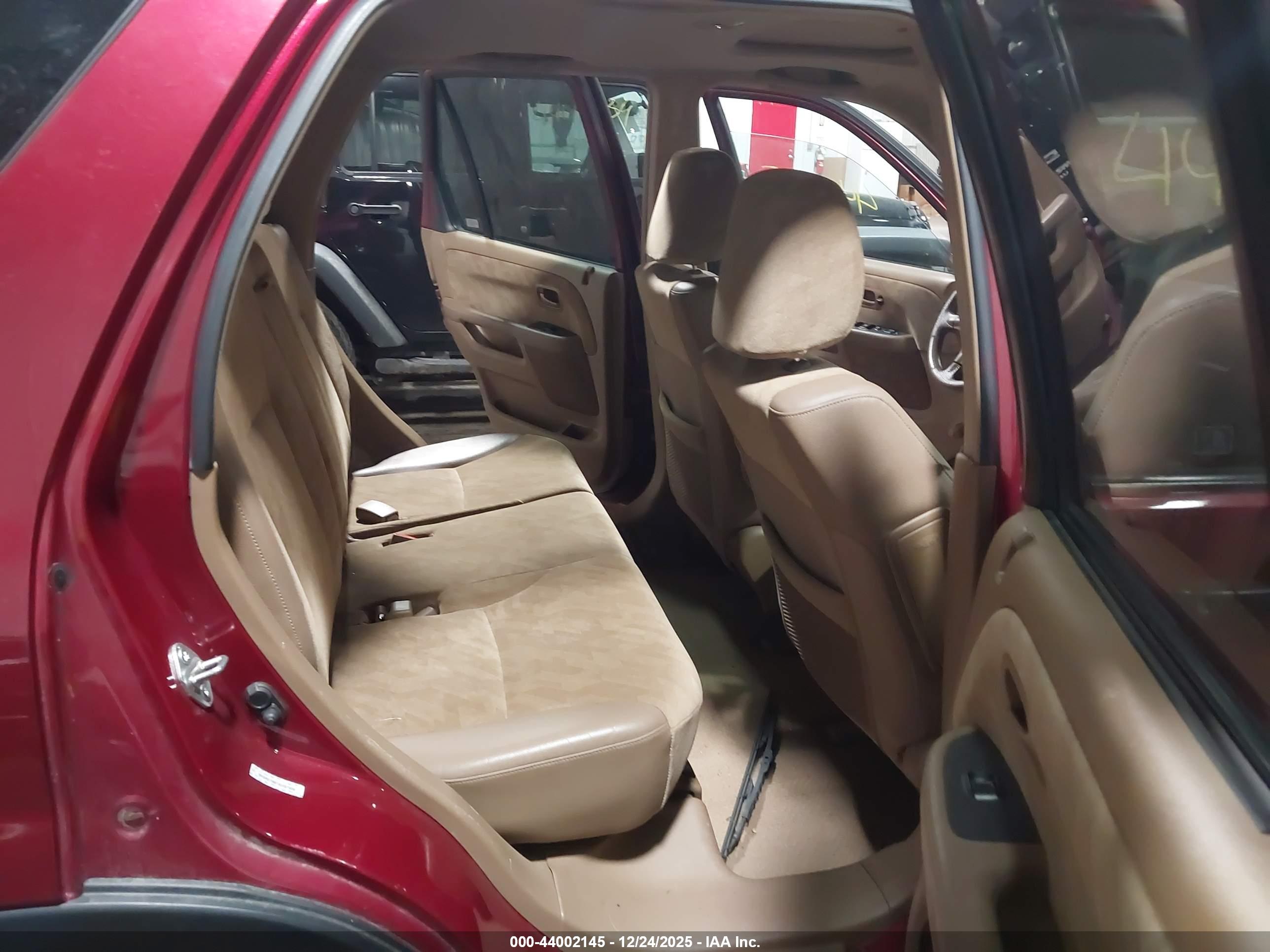 HONDA CR-V image 8