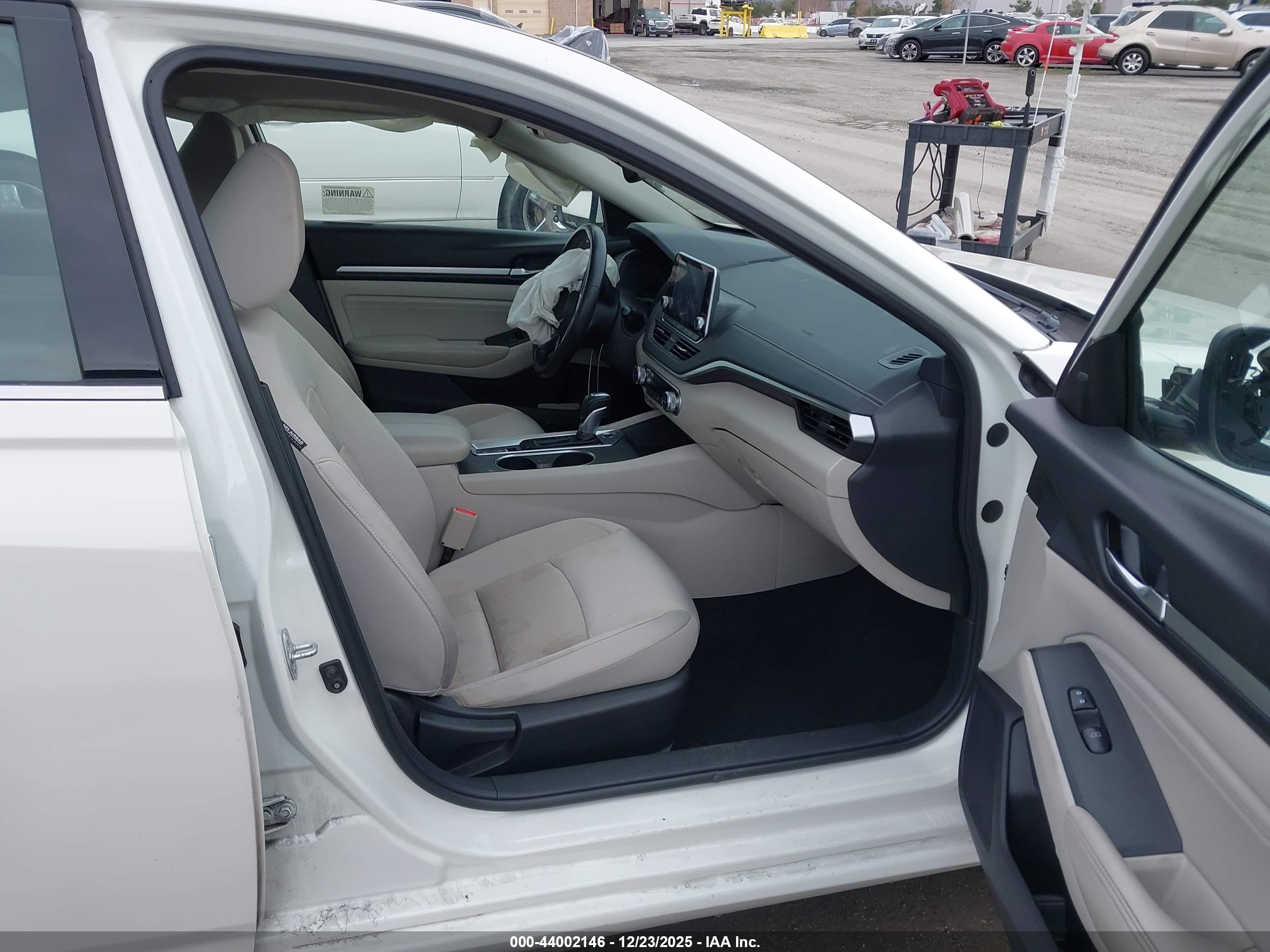 NISSAN ALTIMA image 5