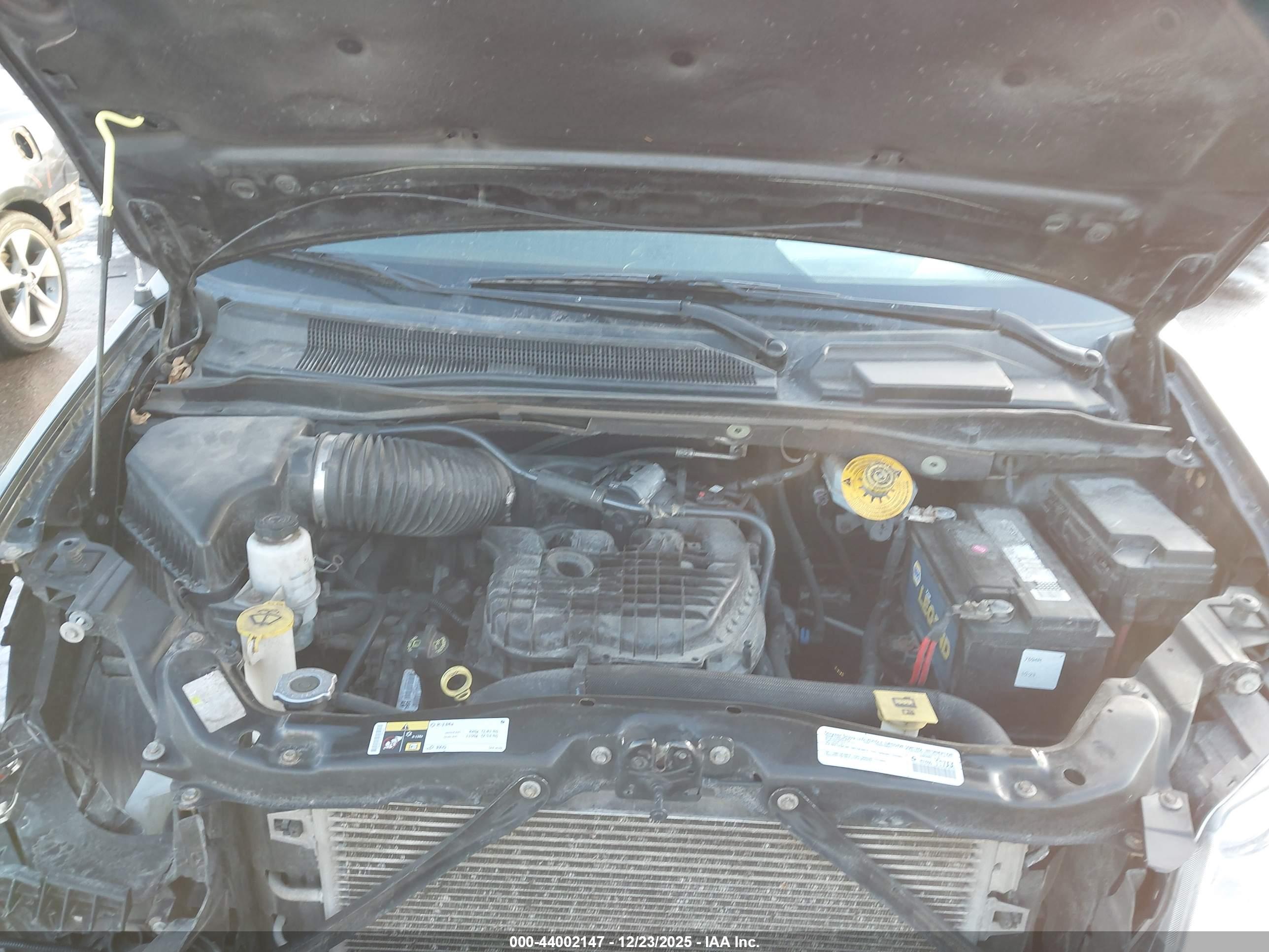 CHRYSLER TOWN image 10