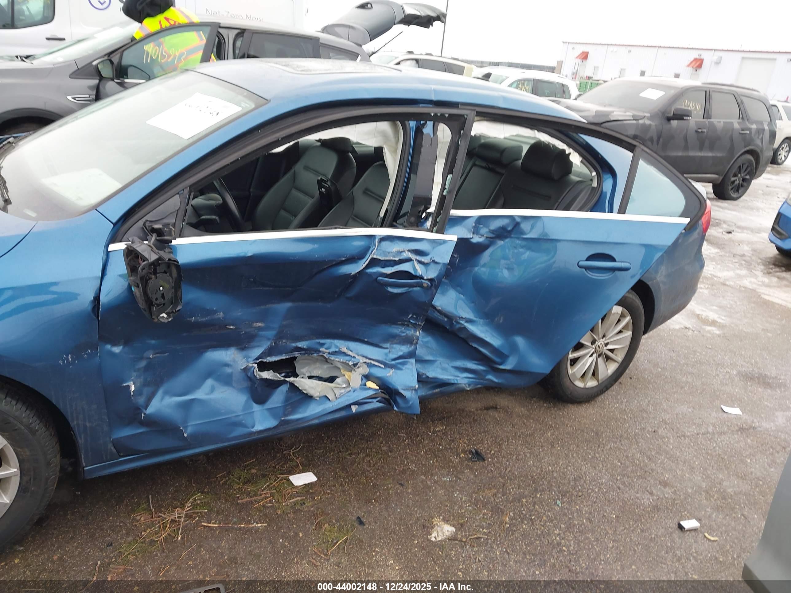 VOLKSWAGEN JETTA image 6