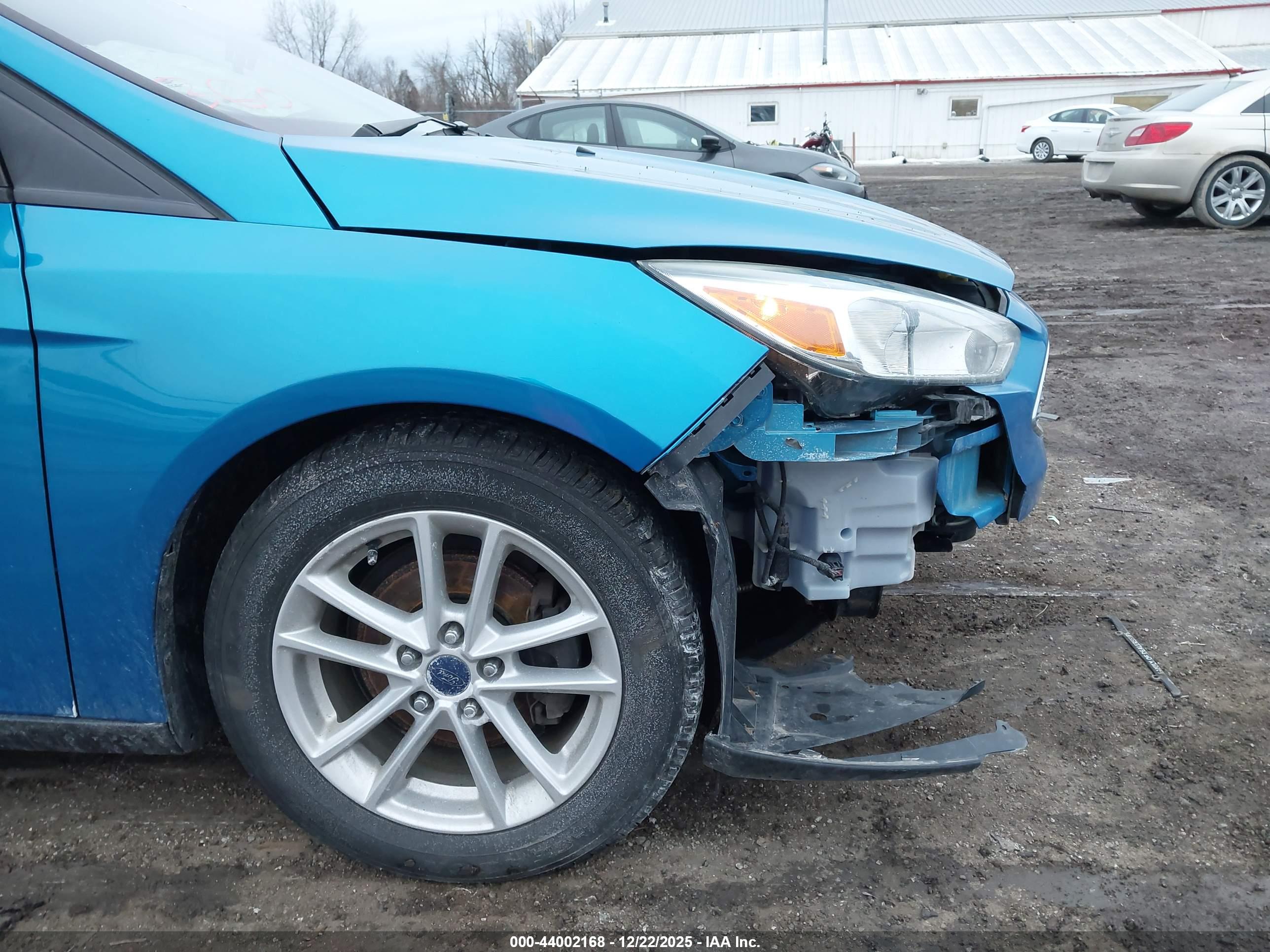 FORD FOCUS image 6