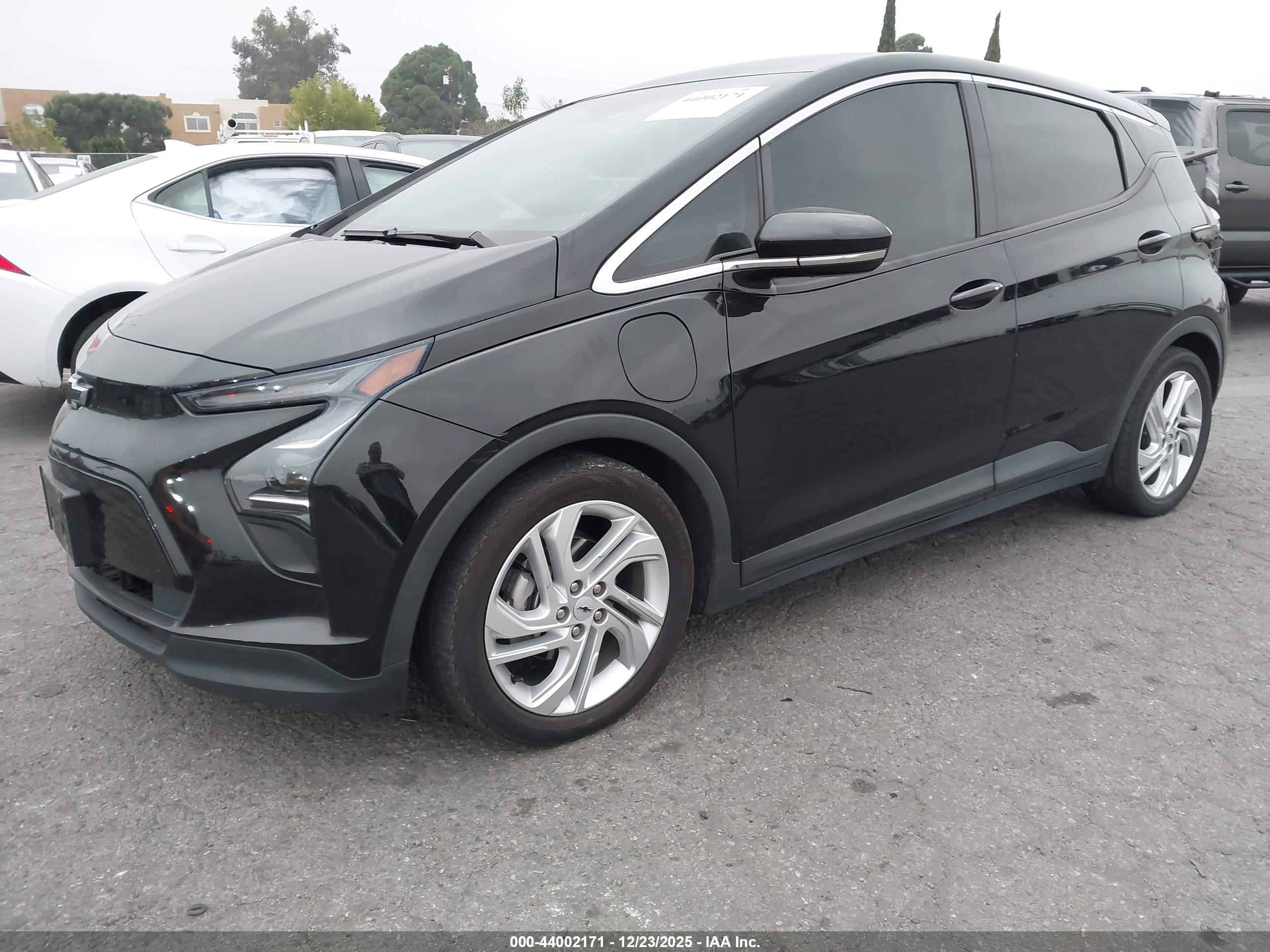 CHEVROLET BOLT image 2