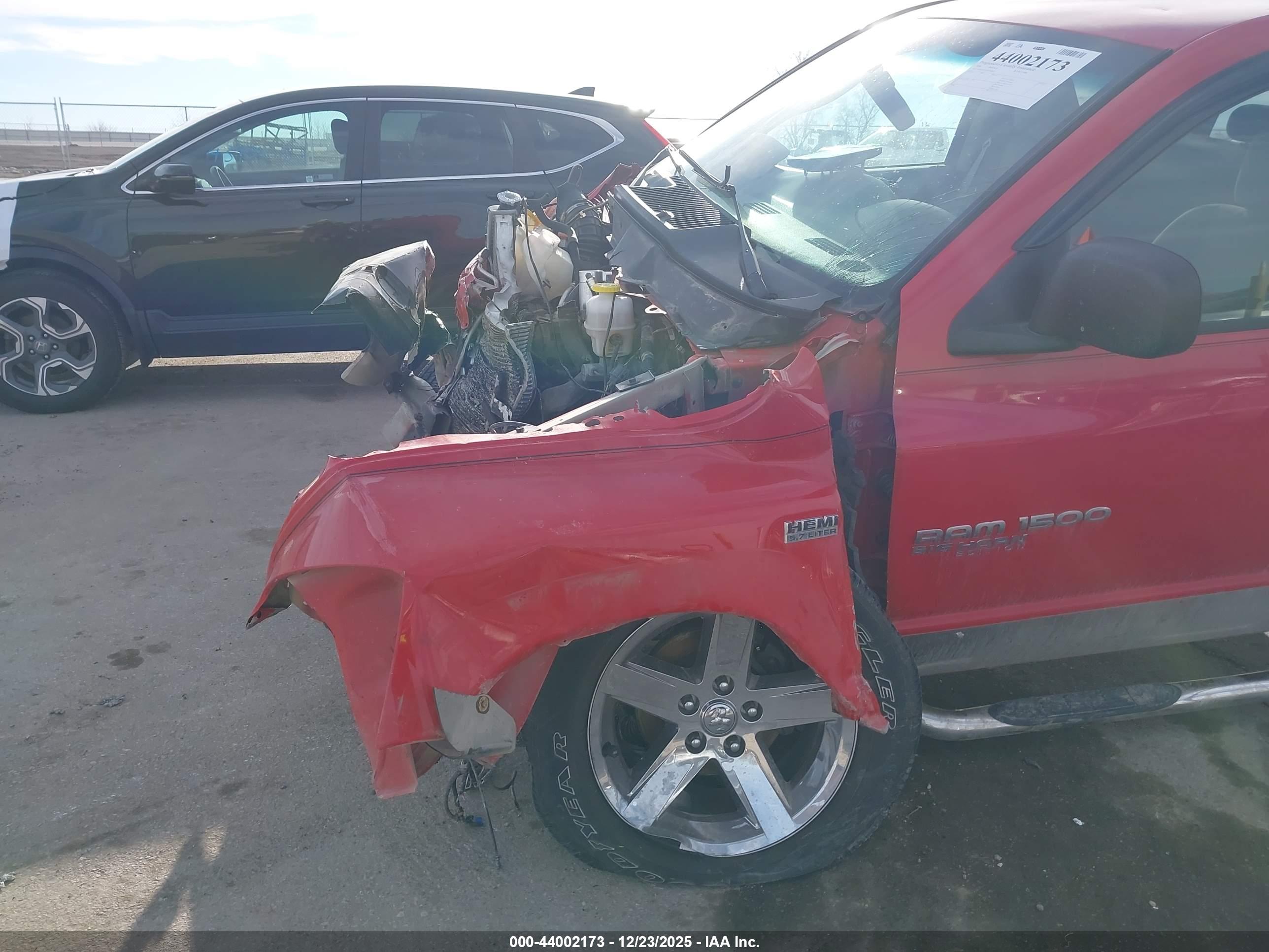 DODGE RAM image 6