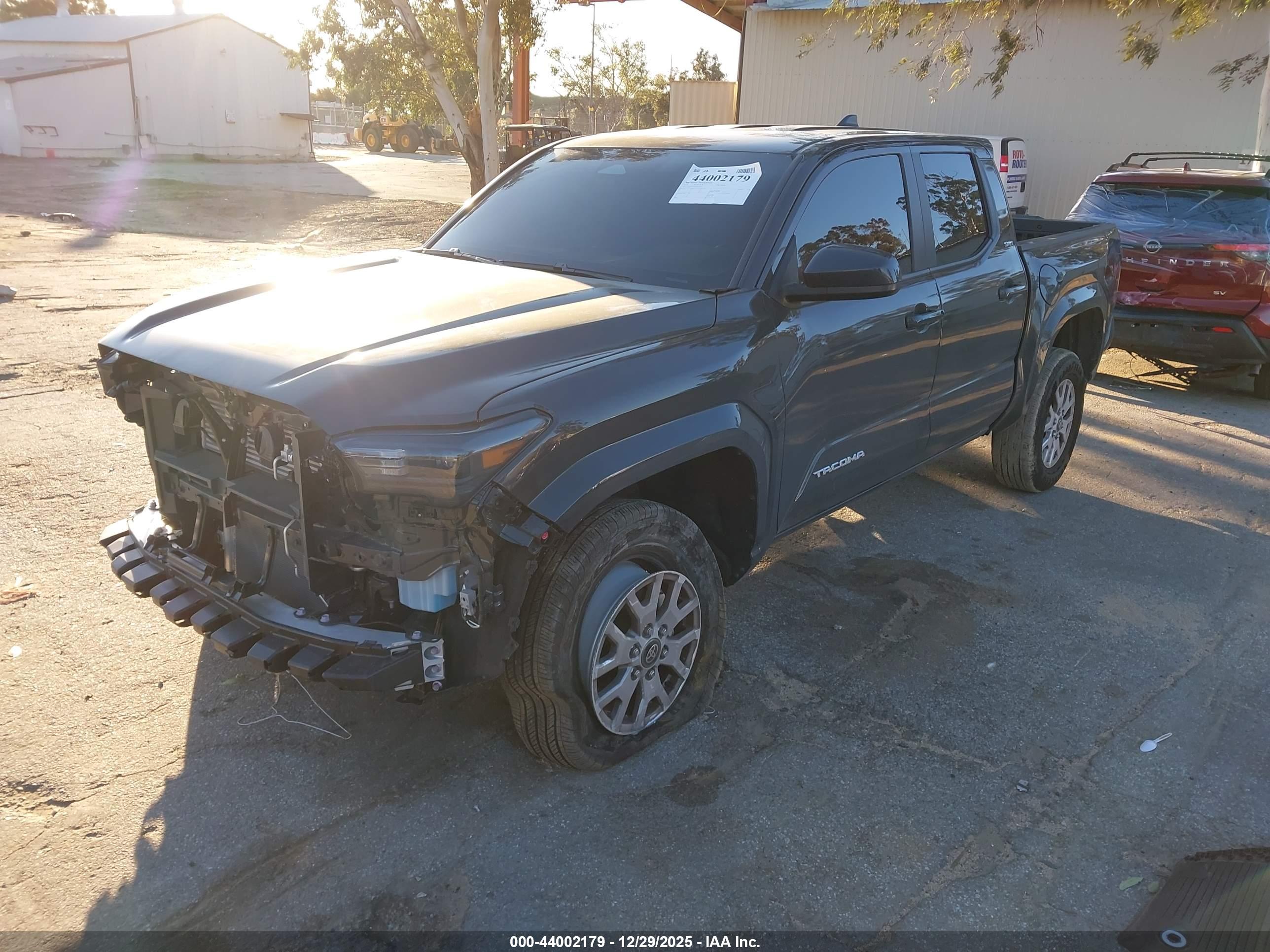 TOYOTA TACOMA image 2