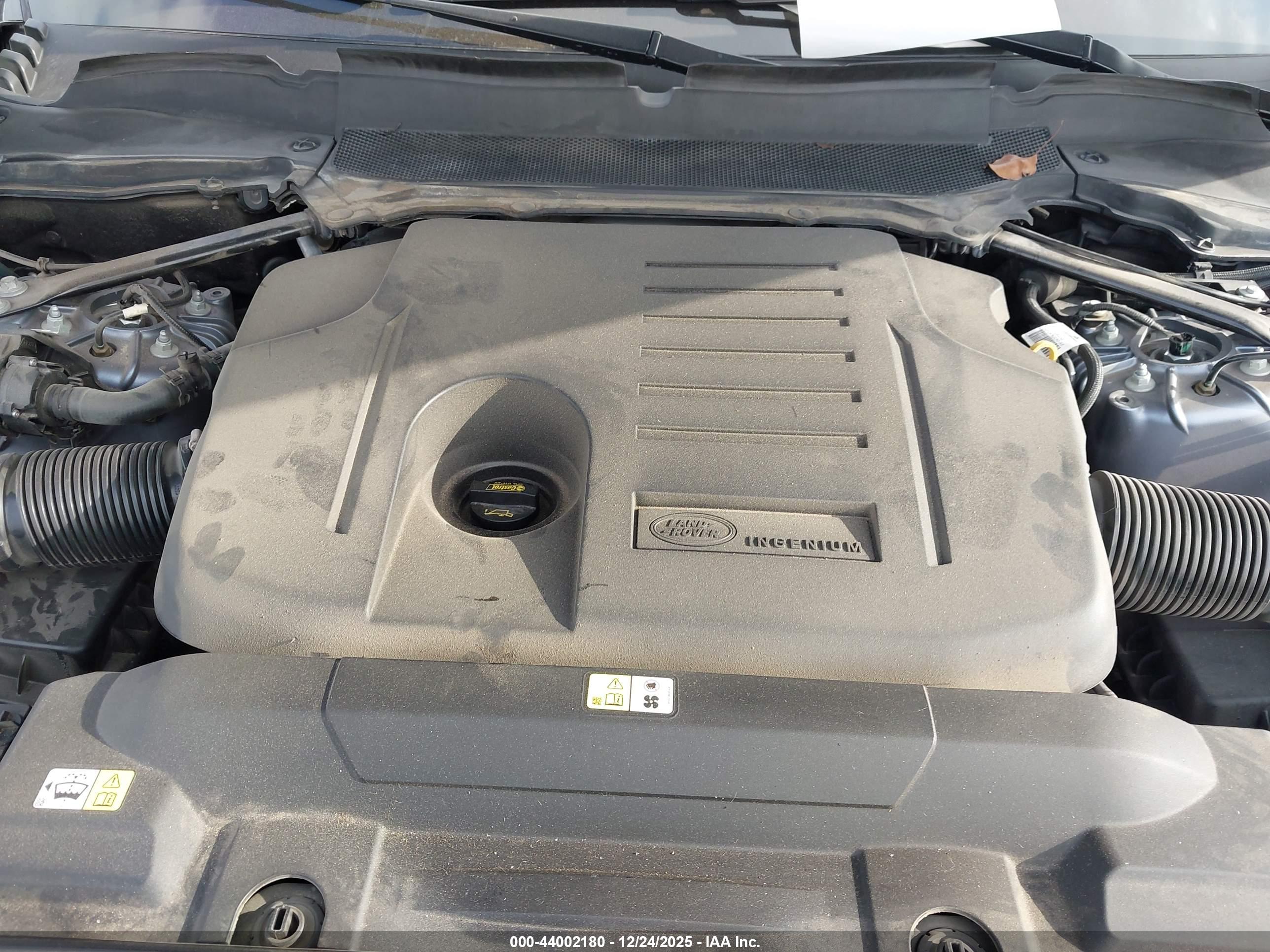 LAND ROVER image 10