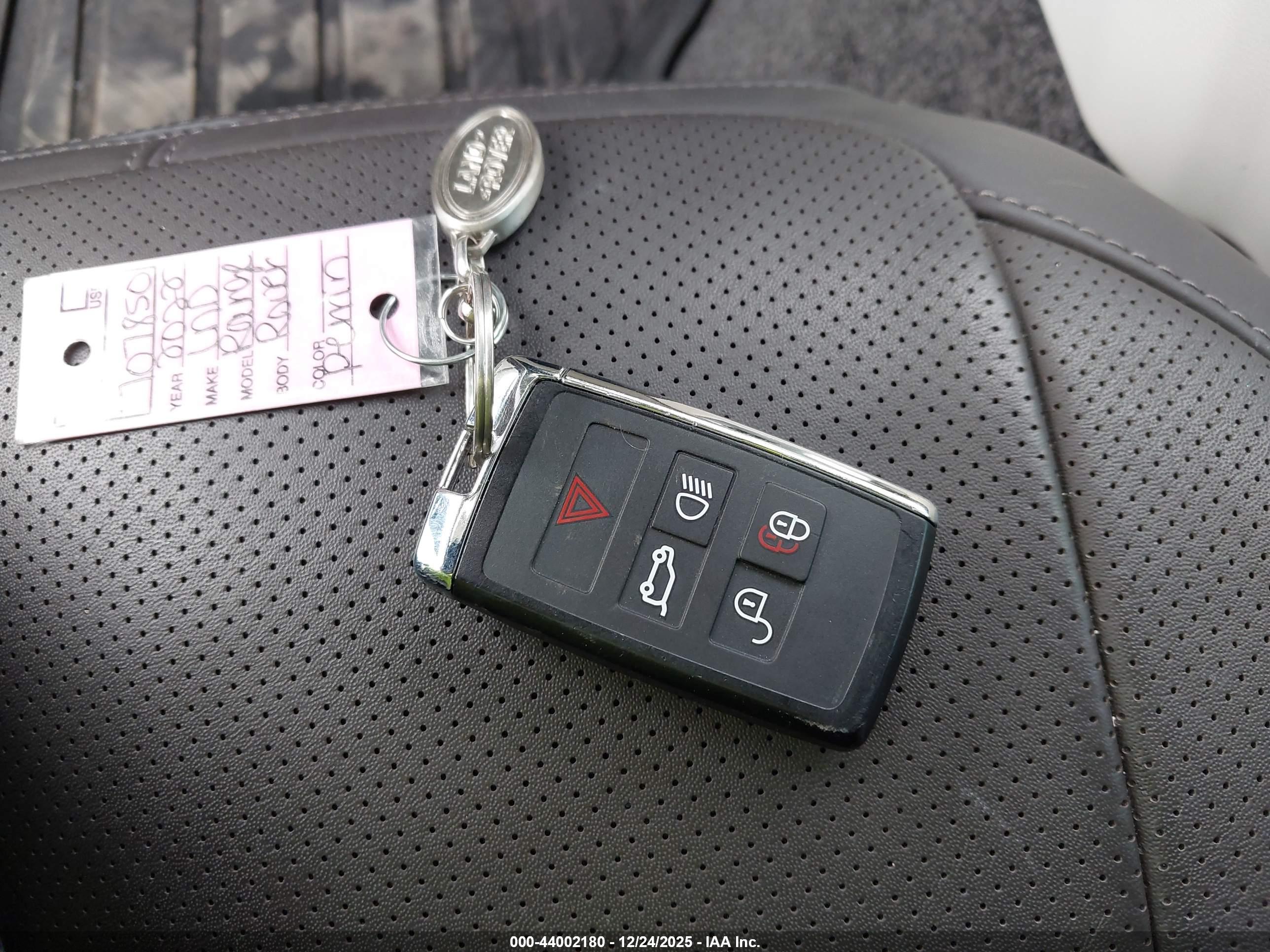 LAND ROVER image 11
