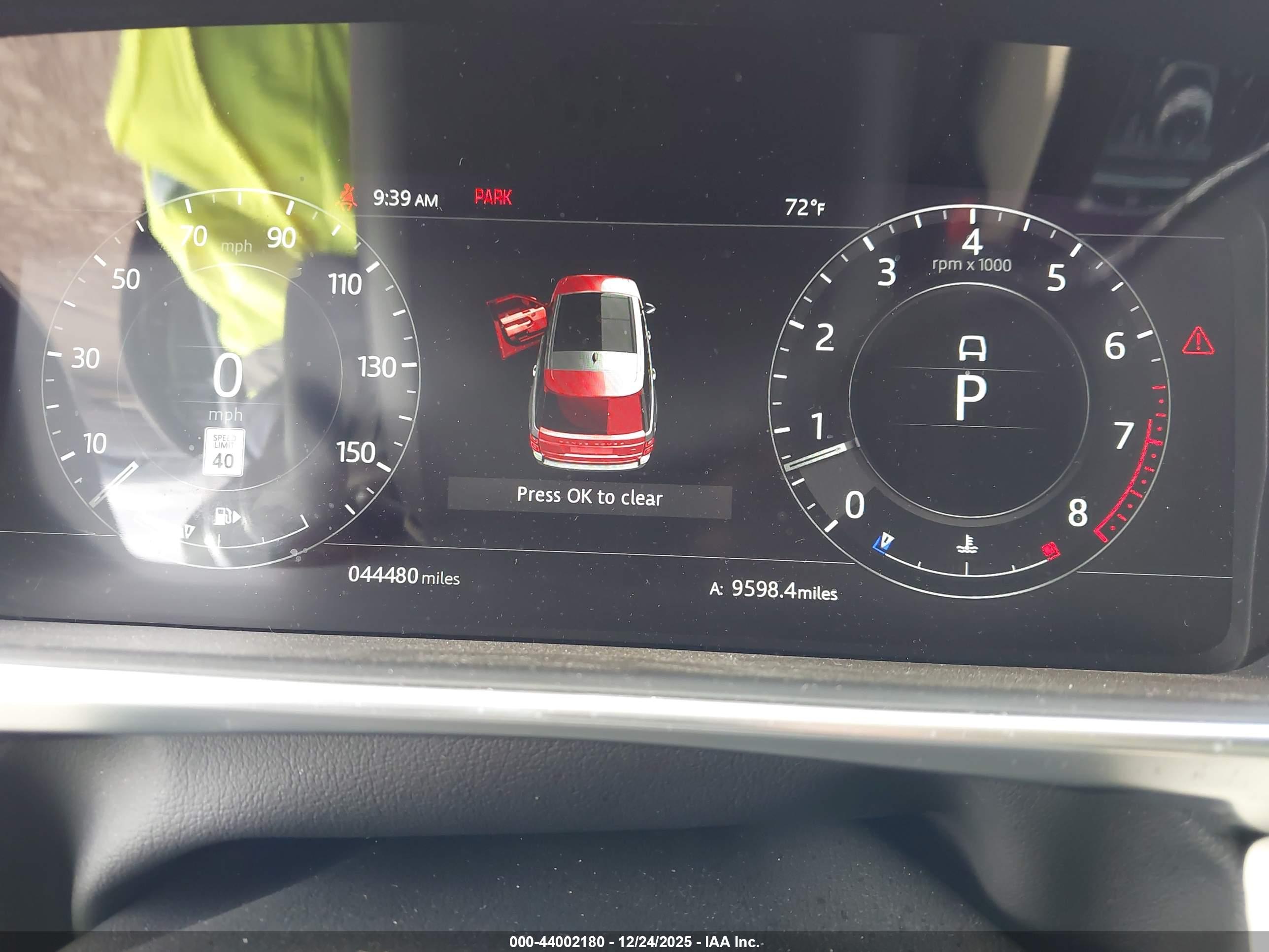 LAND ROVER image 7