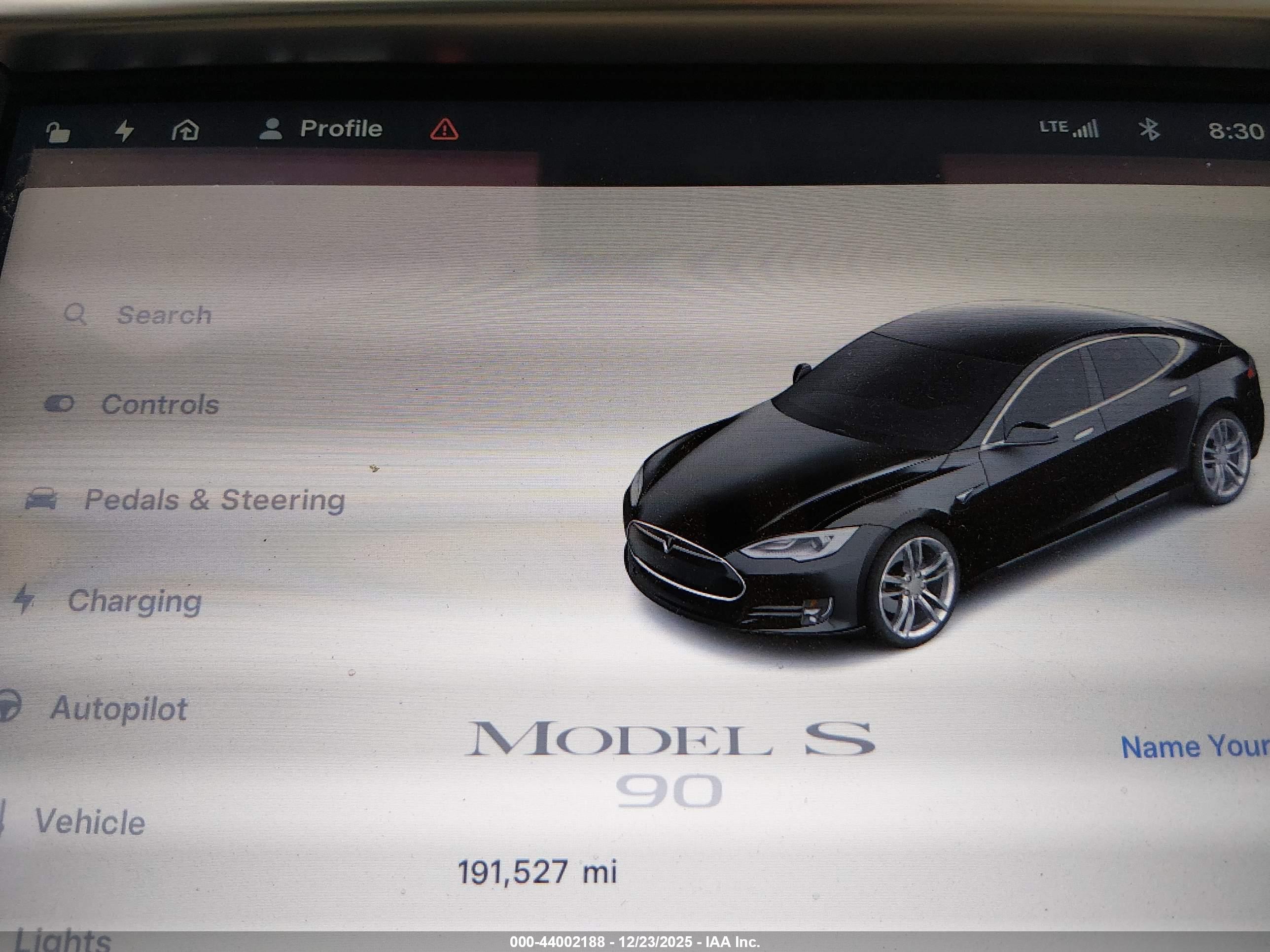 TESLA MODEL image 7