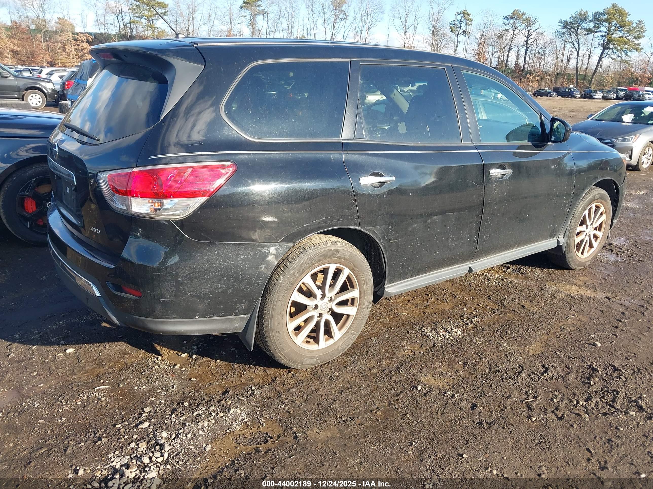NISSAN PATHFINDER image 4