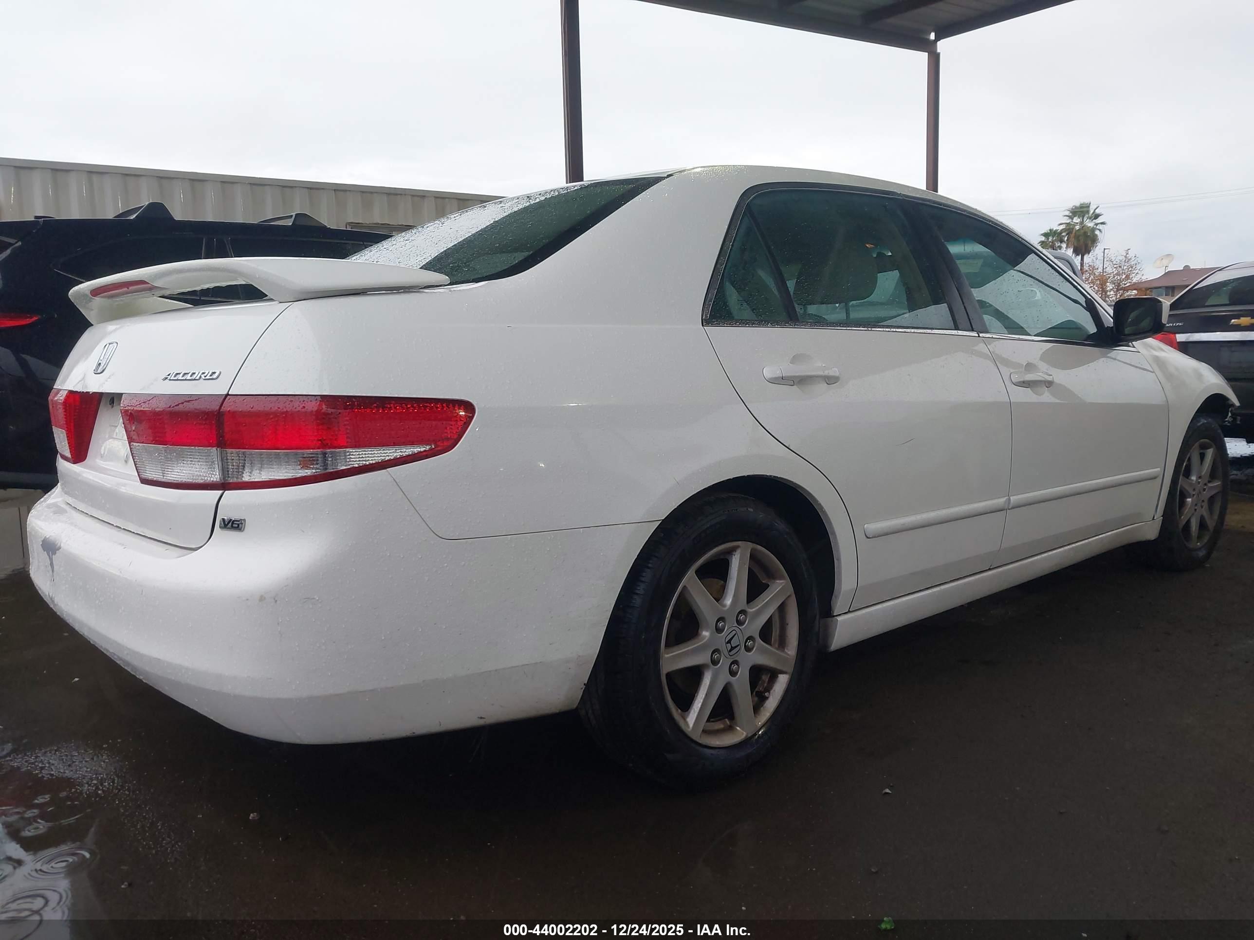 HONDA ACCORD image 4