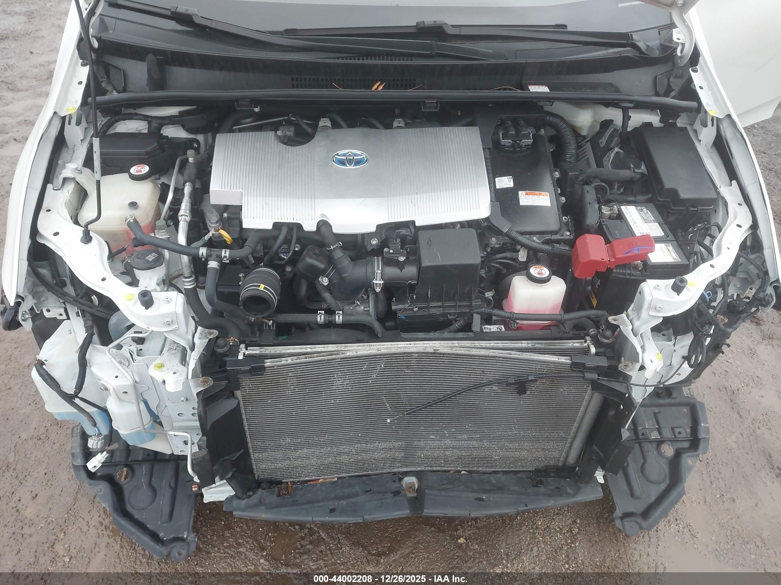 TOYOTA PRIUS image 10