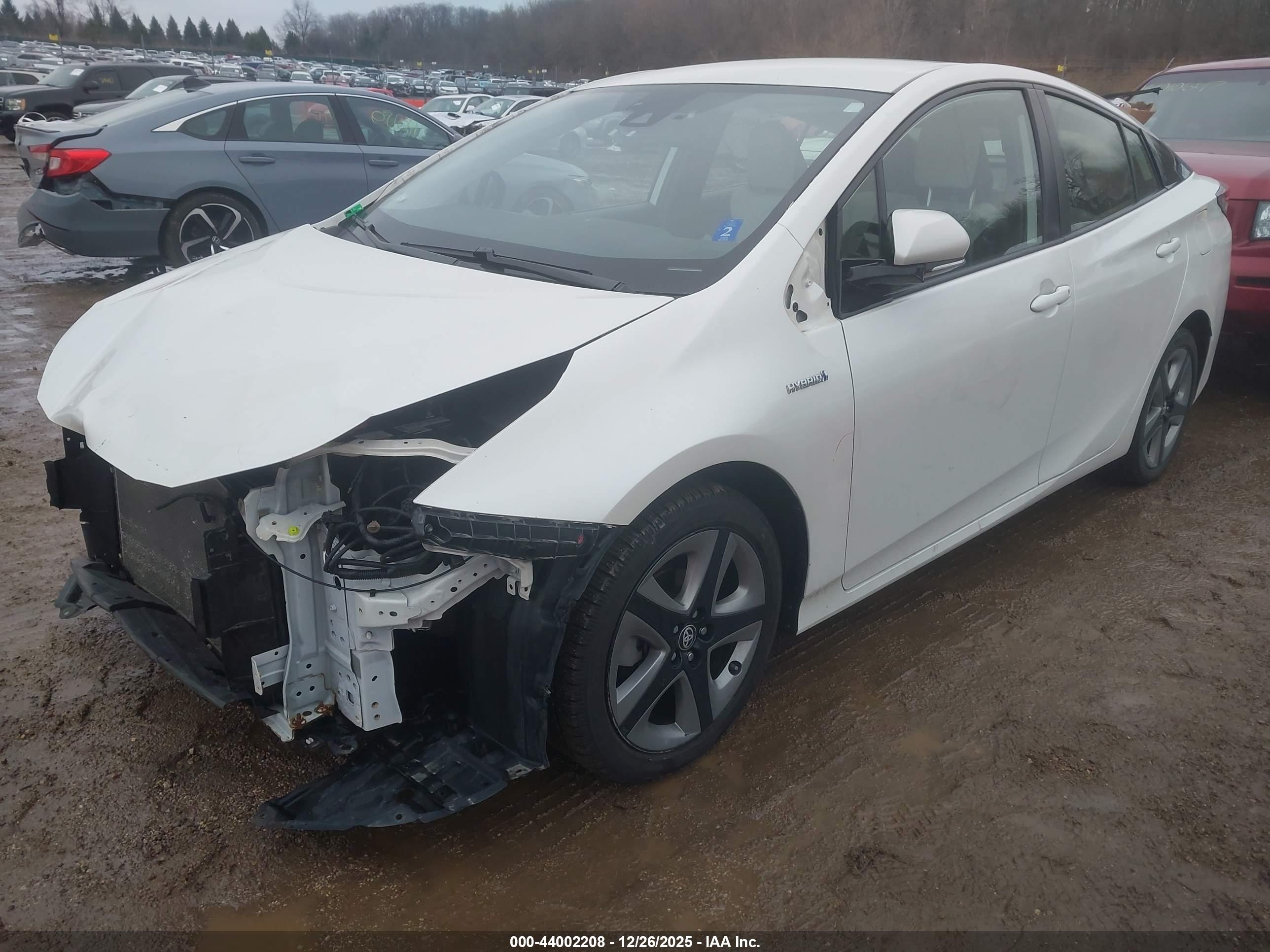 TOYOTA PRIUS image 2