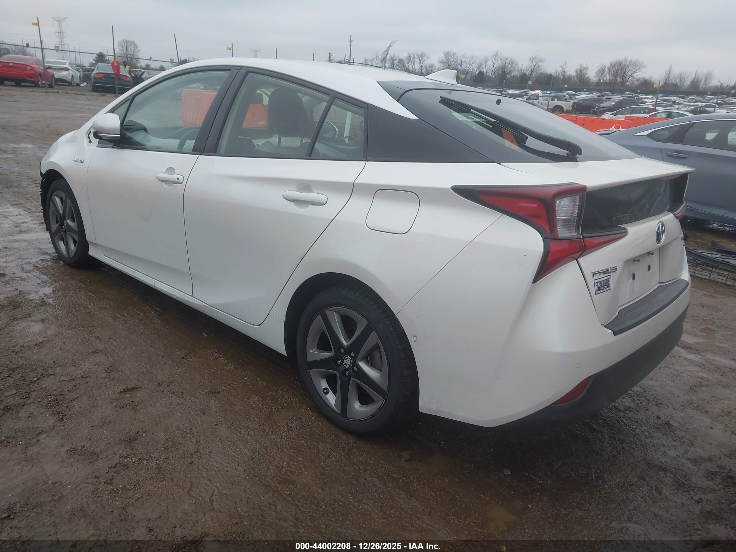 TOYOTA PRIUS image 3