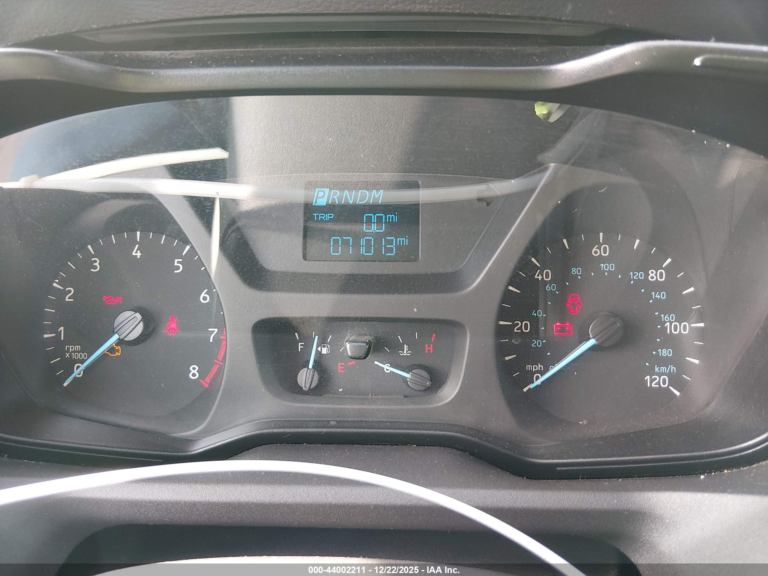 FORD TRANSIT-150 image 7