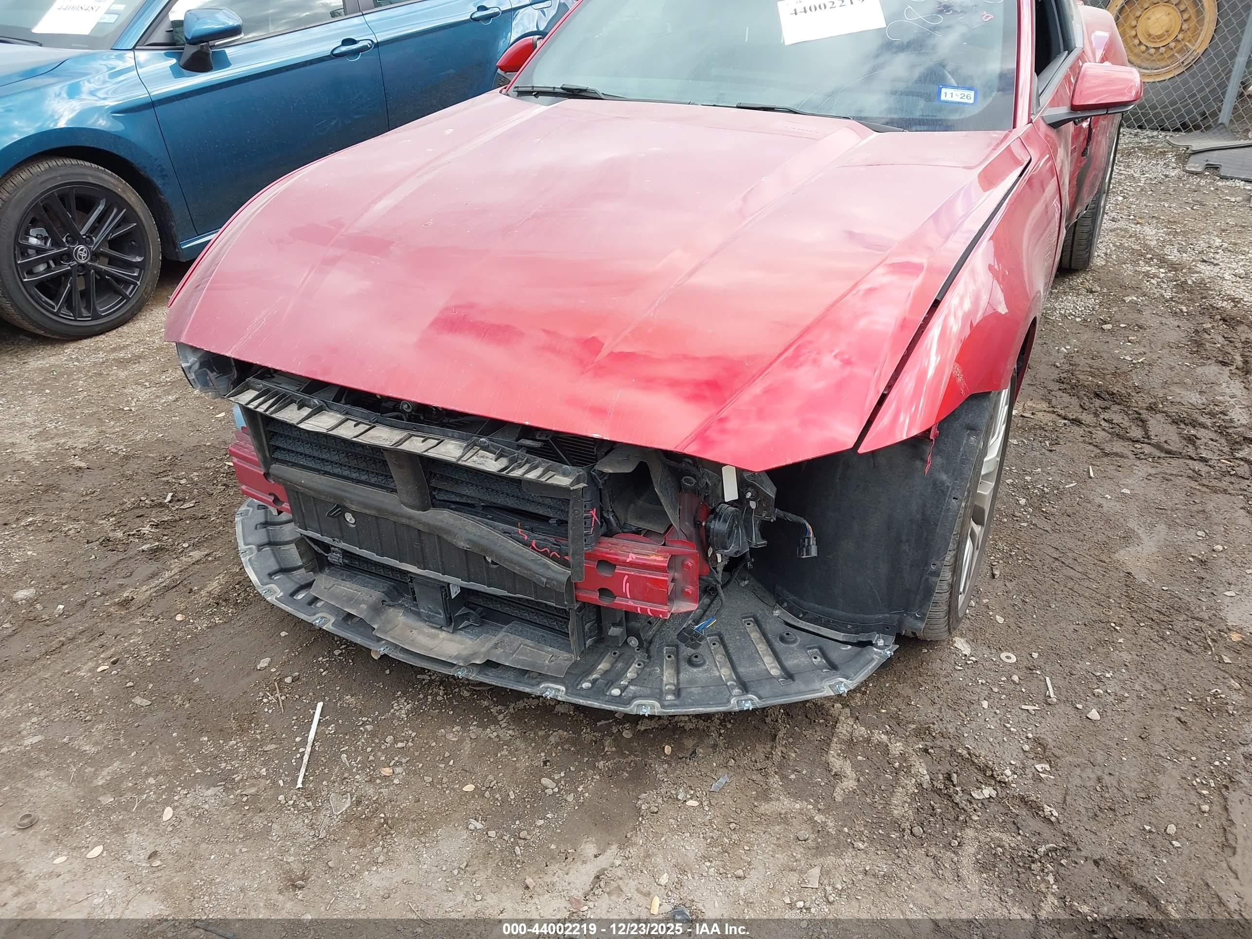 FORD MUSTANG image 6