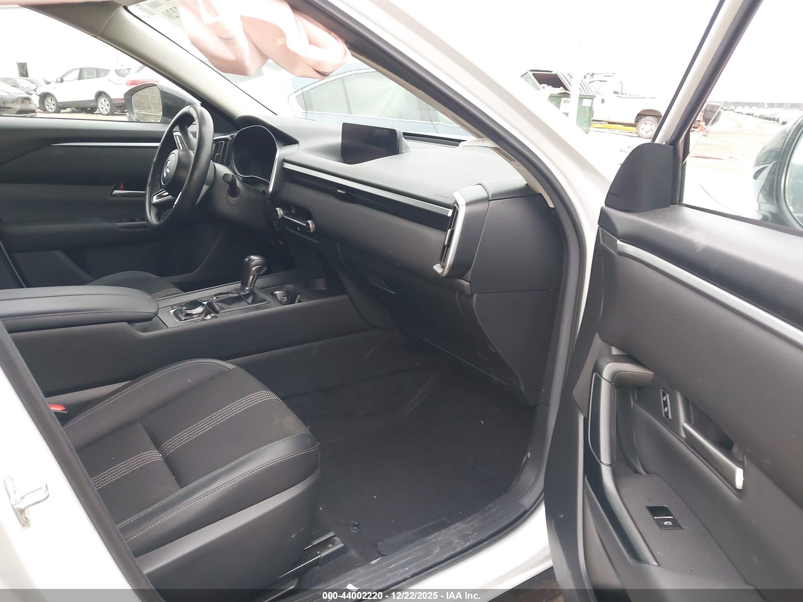 MAZDA CX-50 image 5