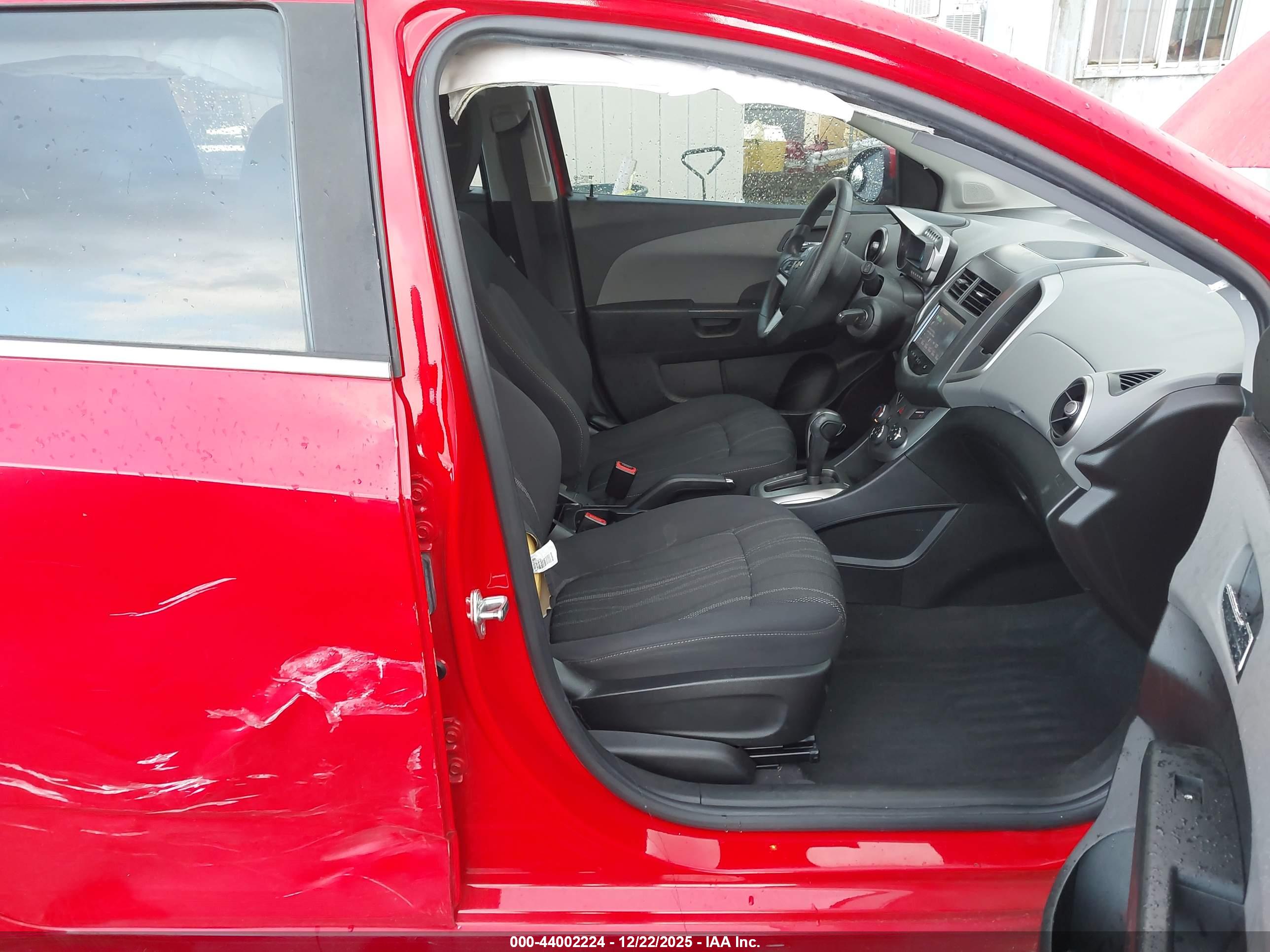 CHEVROLET SONIC image 5
