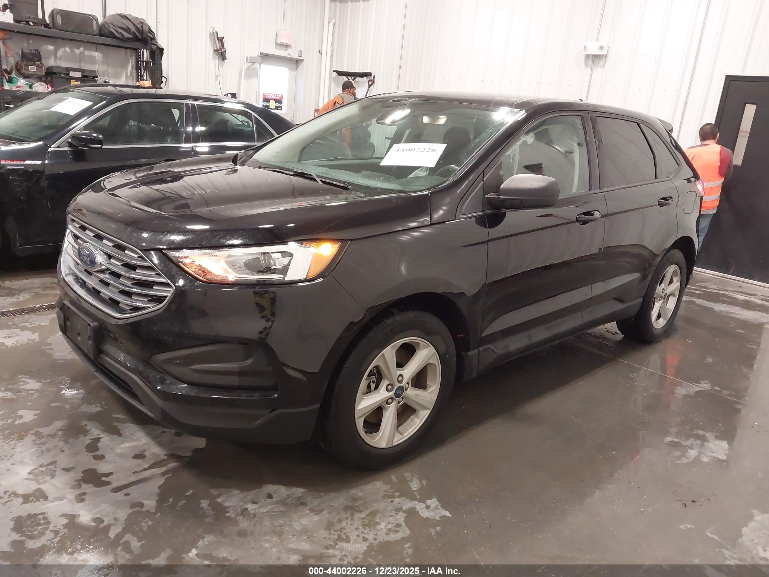 FORD EDGE image 2