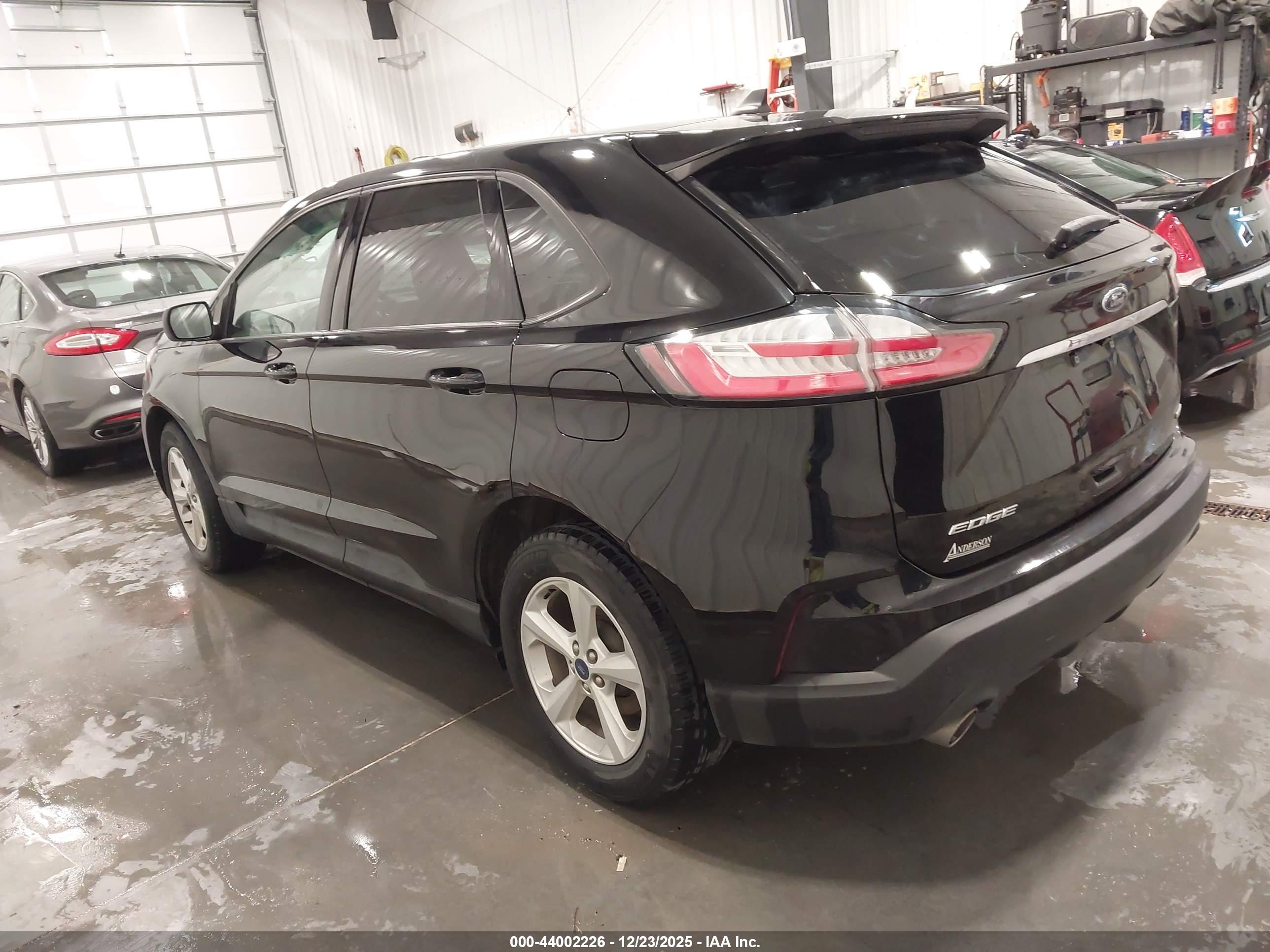 FORD EDGE image 3