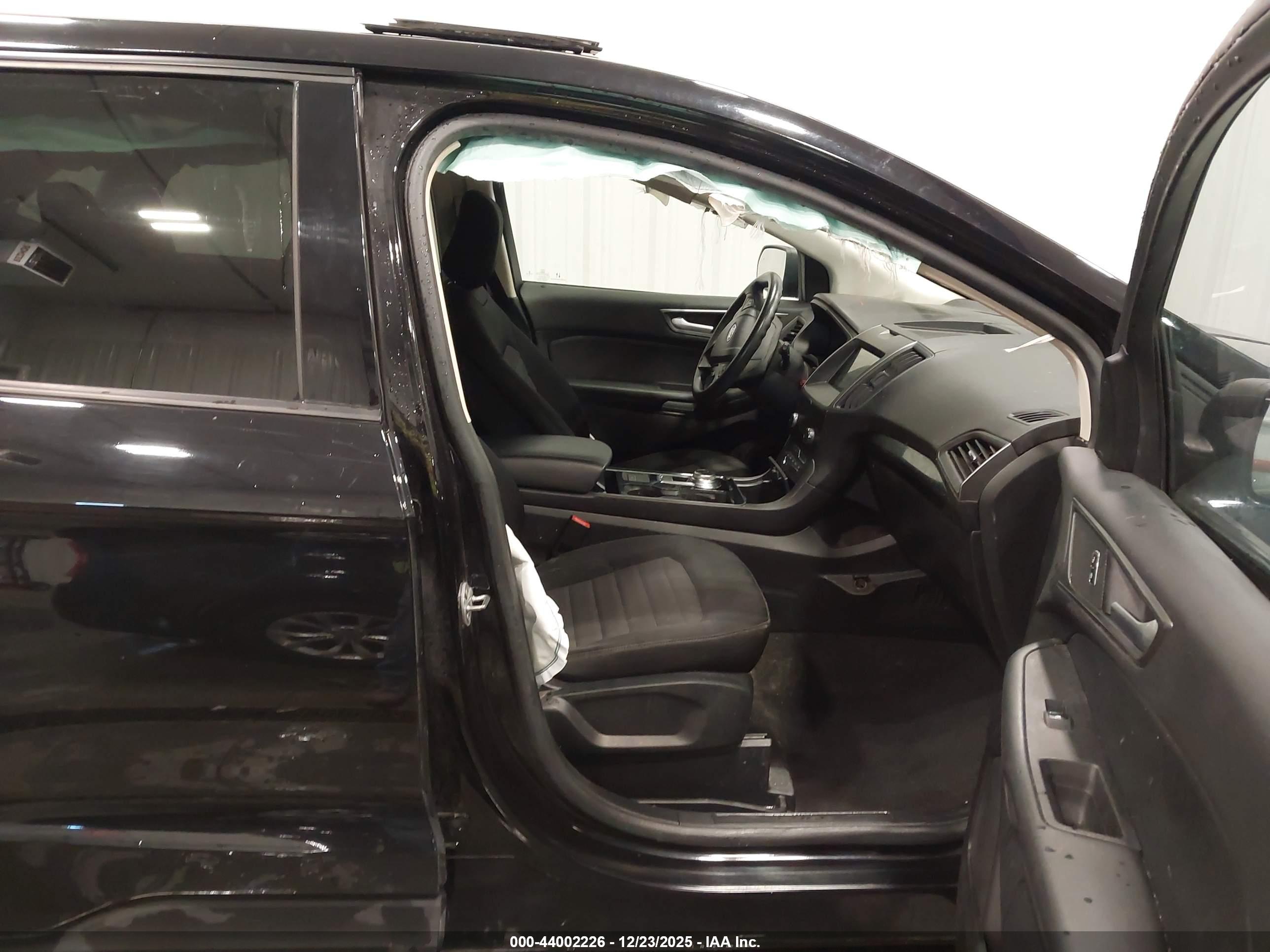 FORD EDGE image 5