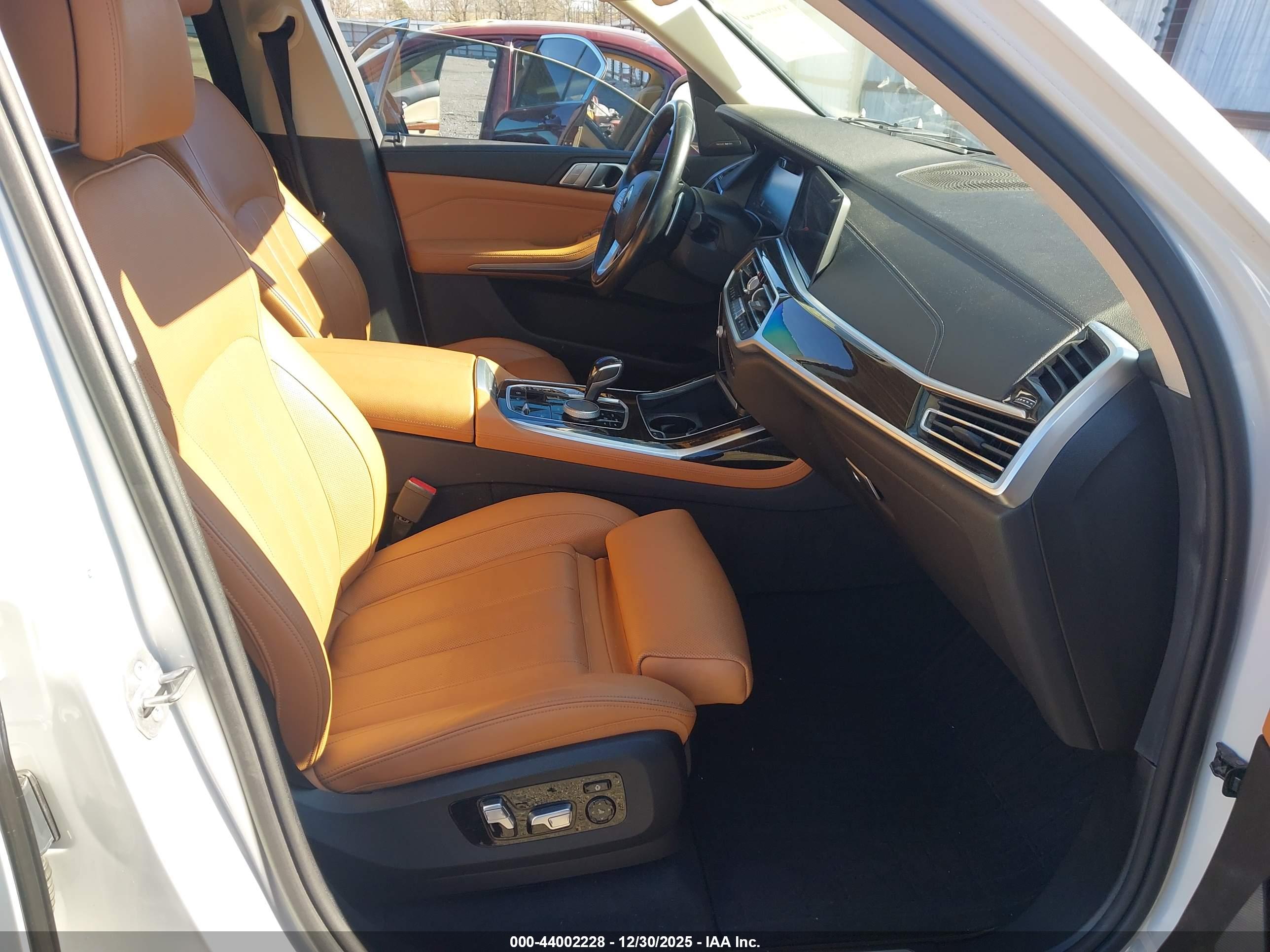 BMW X7 image 5