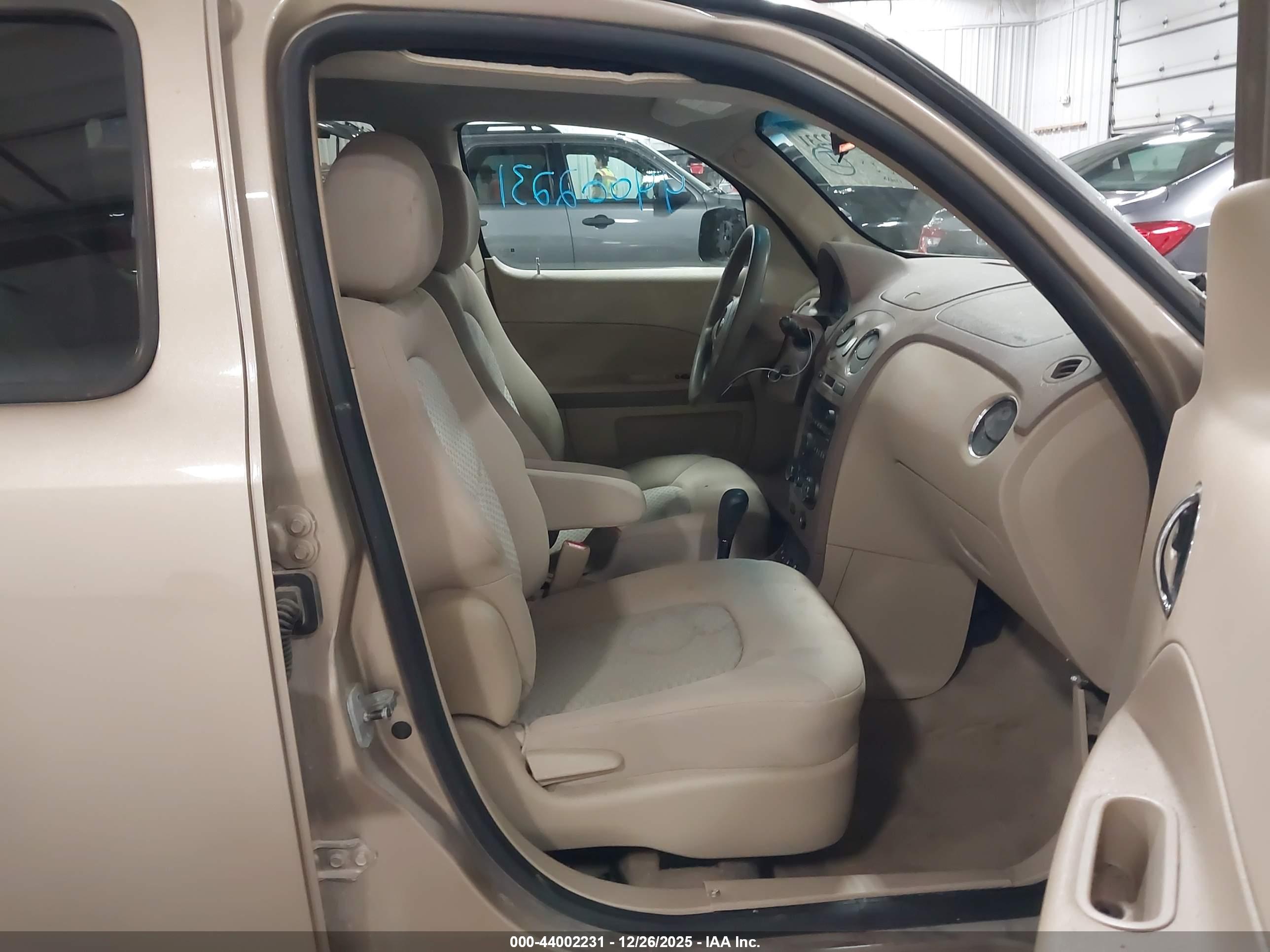 CHEVROLET HHR image 5