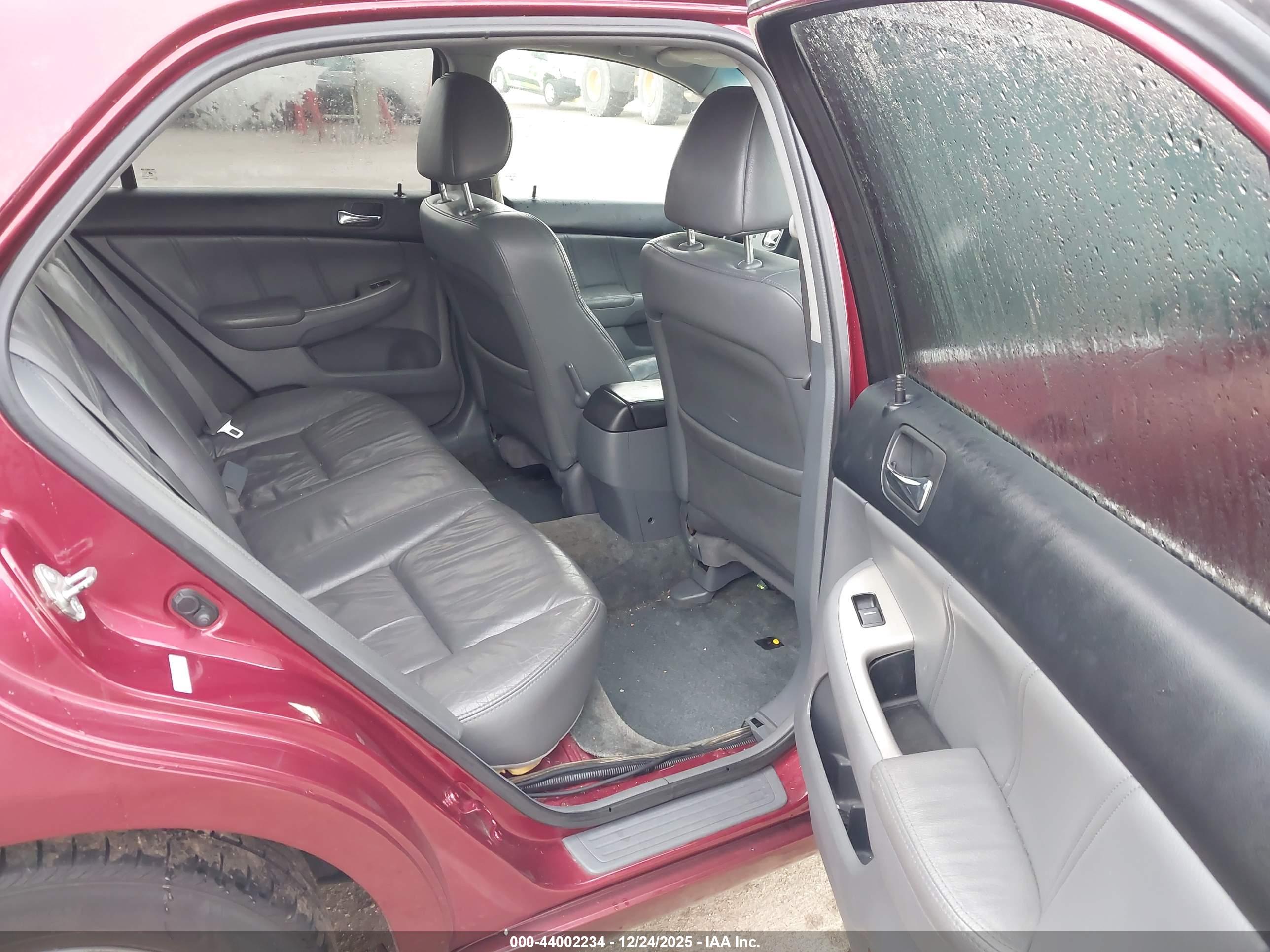 HONDA ACCORD image 8