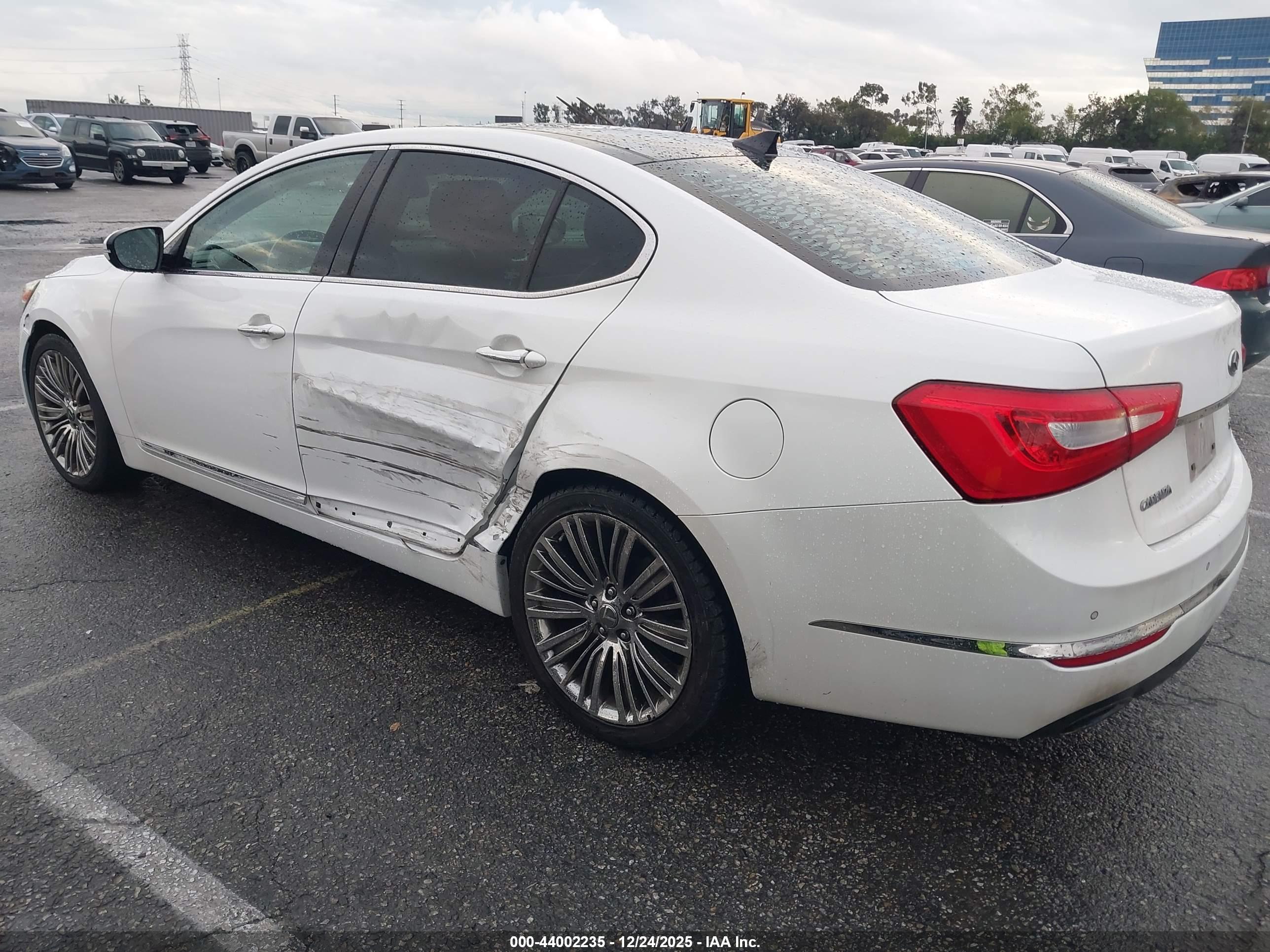 KIA CADENZA image 3