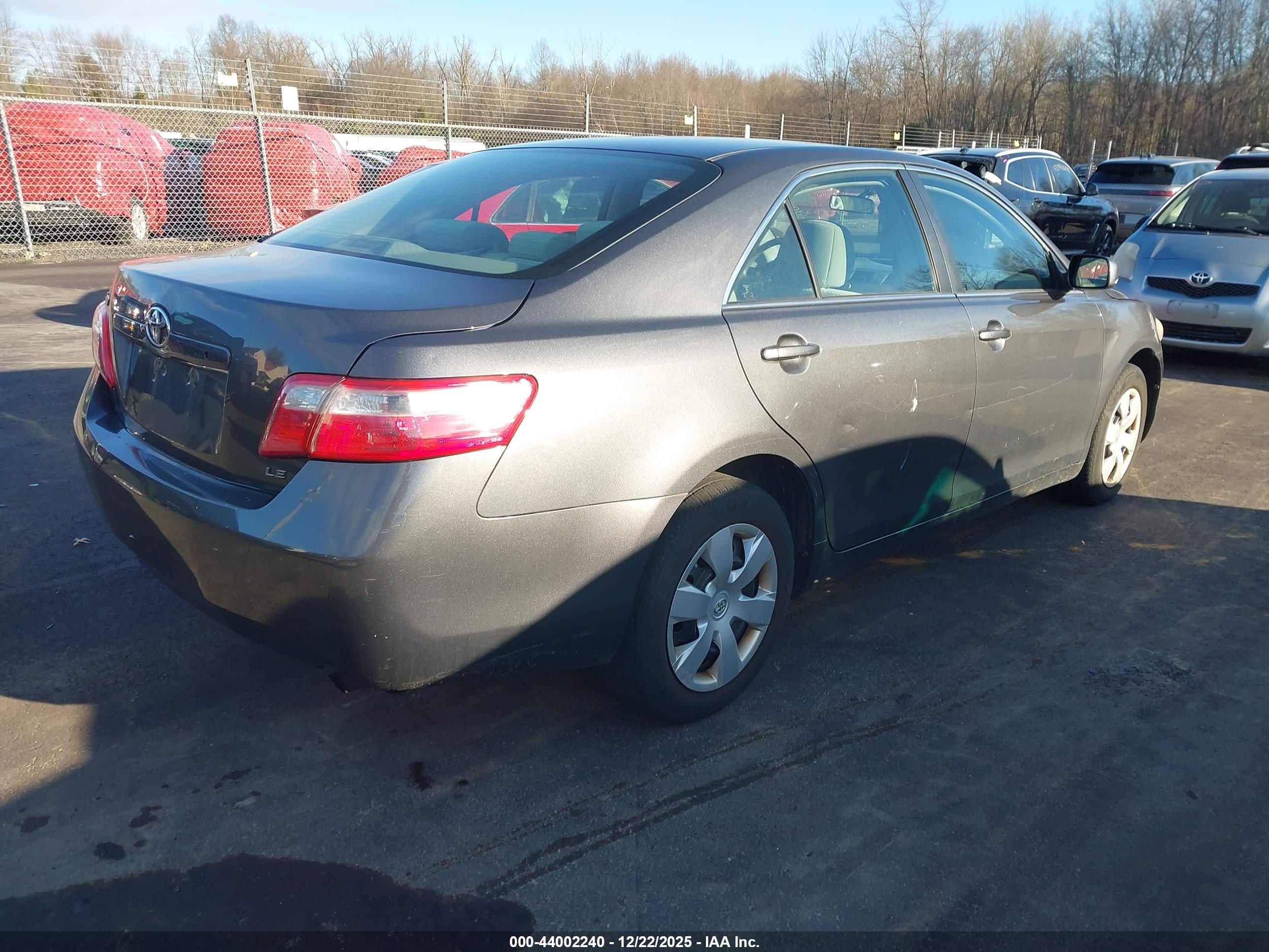 TOYOTA CAMRY image 4