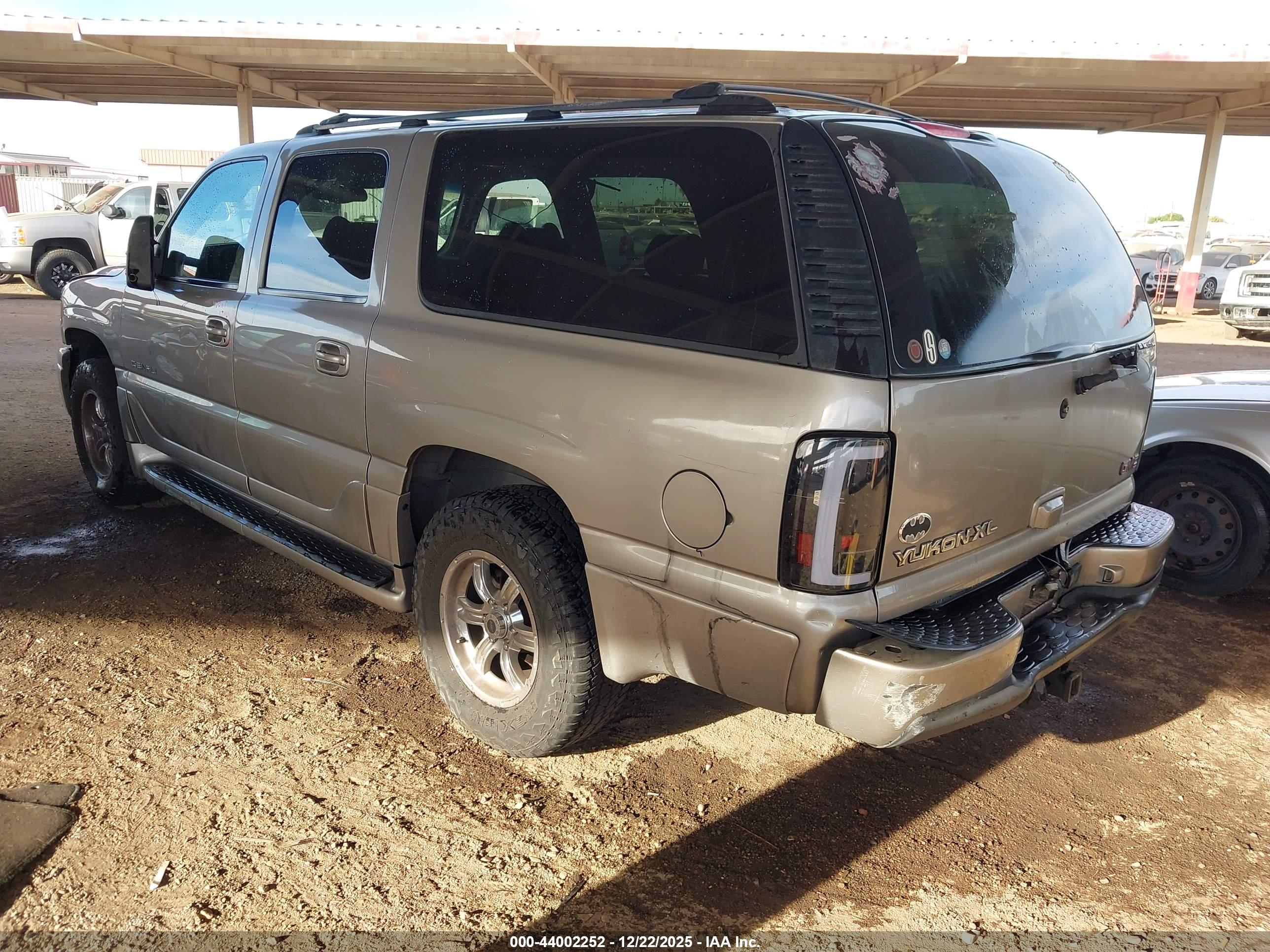 GMC YUKON image 3