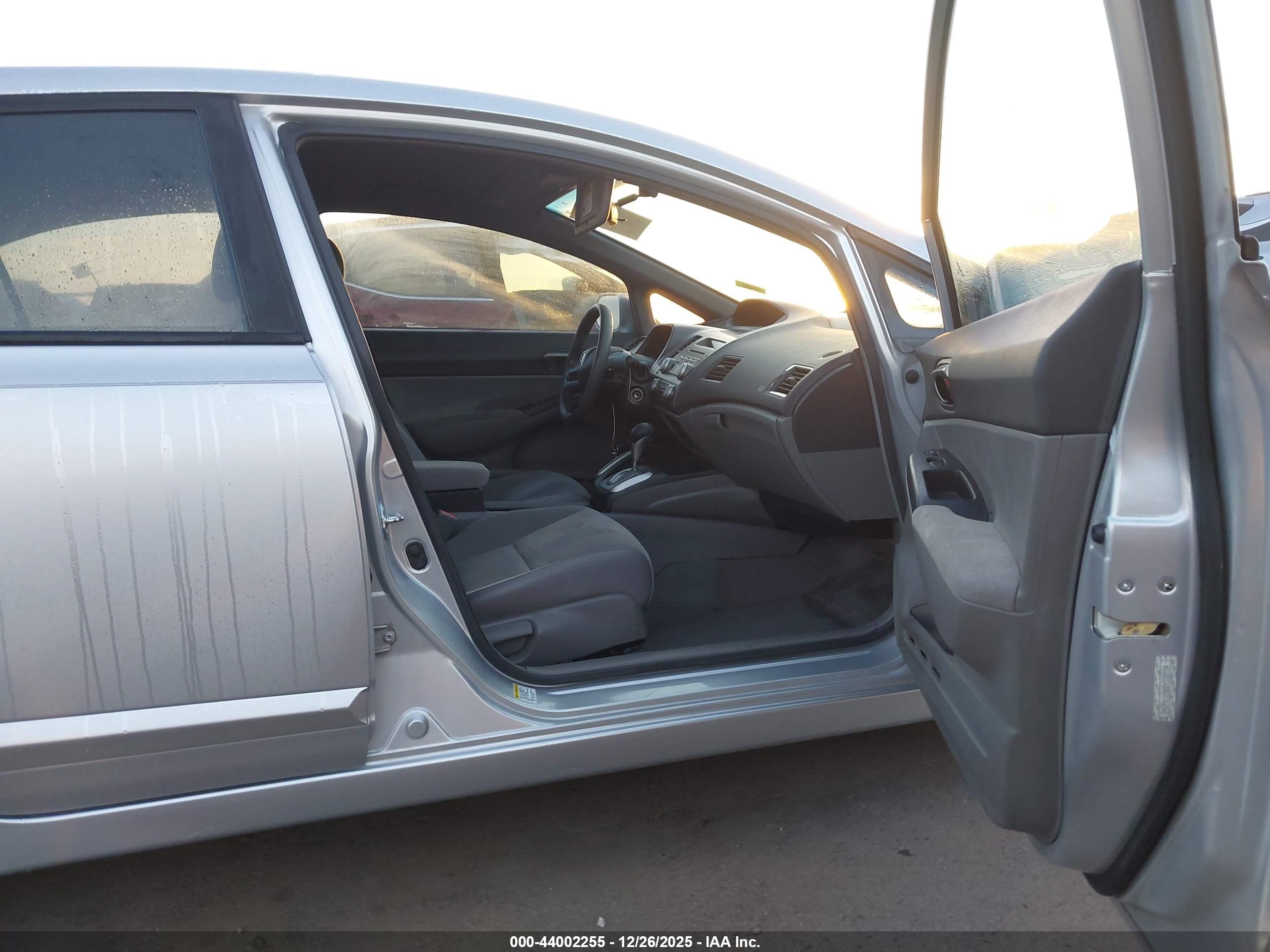 HONDA CIVIC image 5