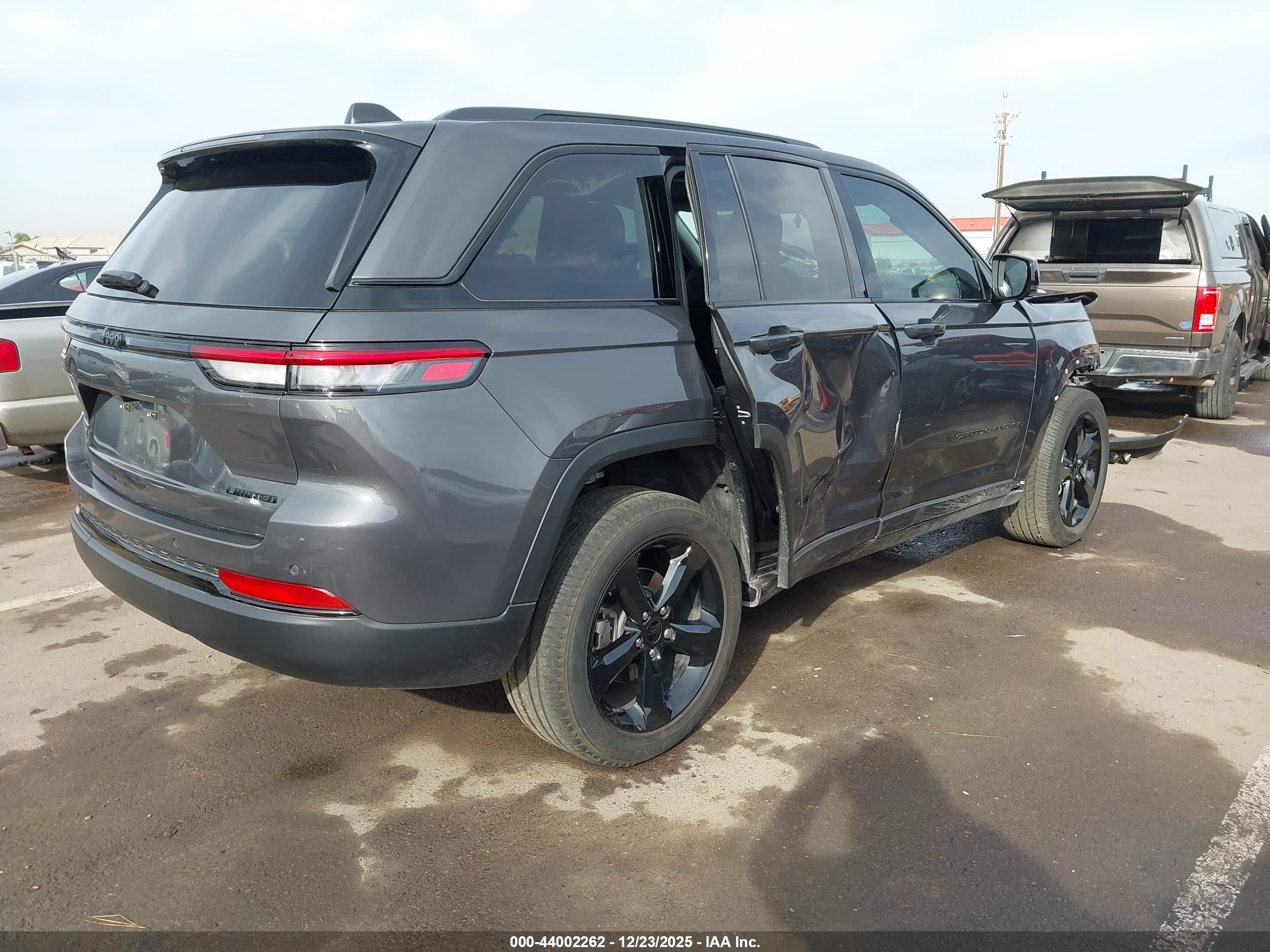 JEEP GRAND image 4