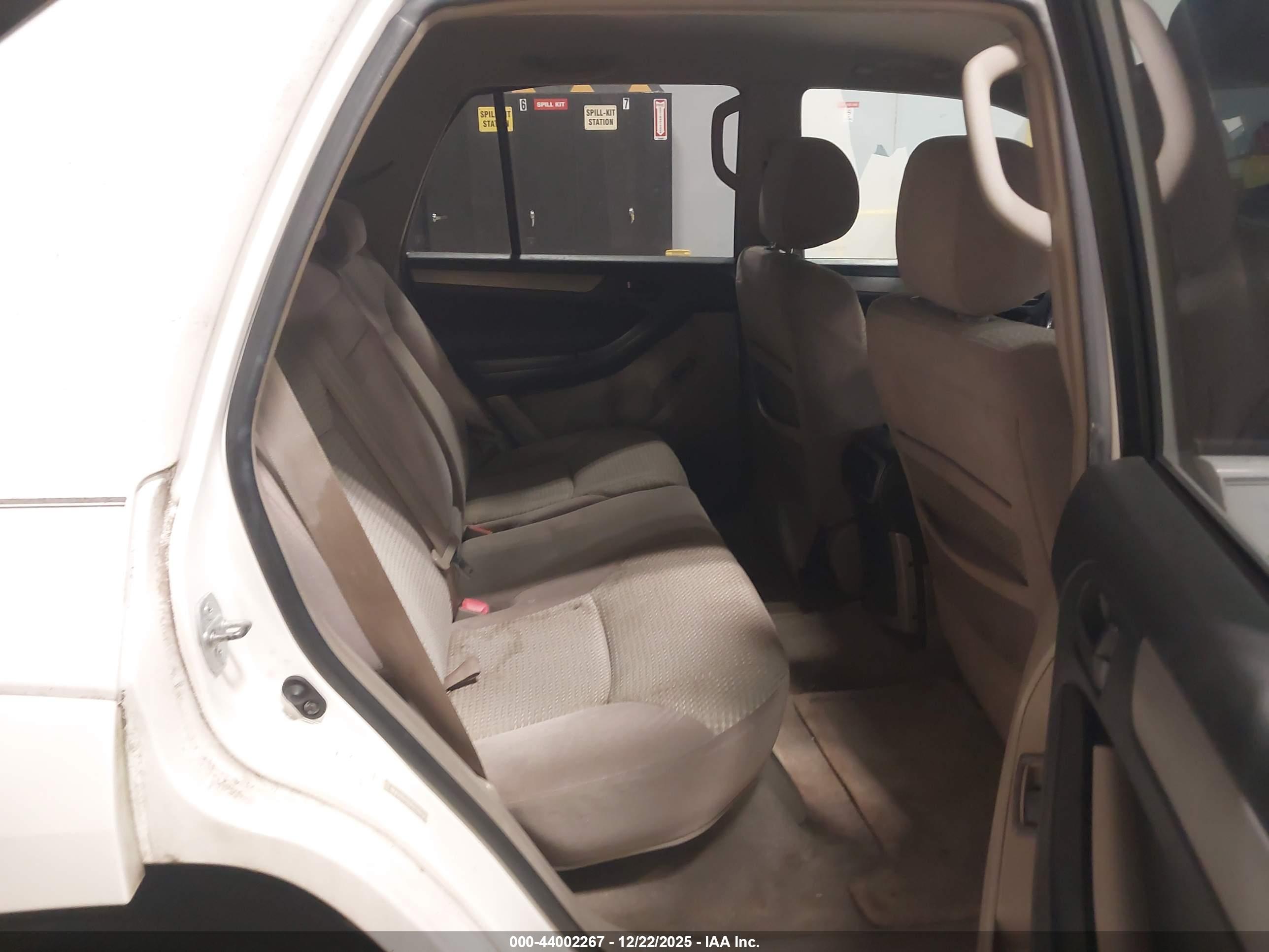 TOYOTA 4RUNNER image 8