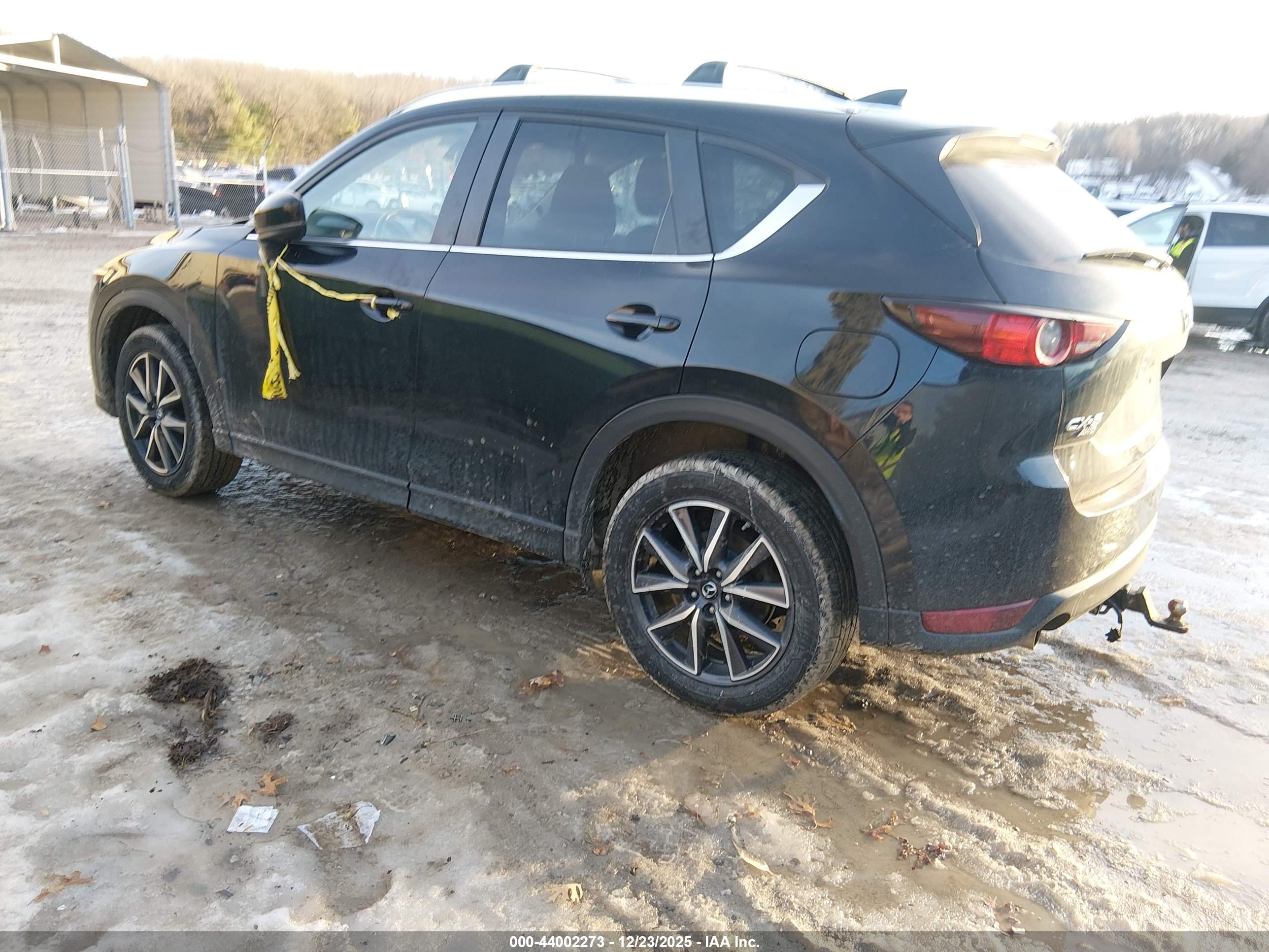 MAZDA CX-5 image 3