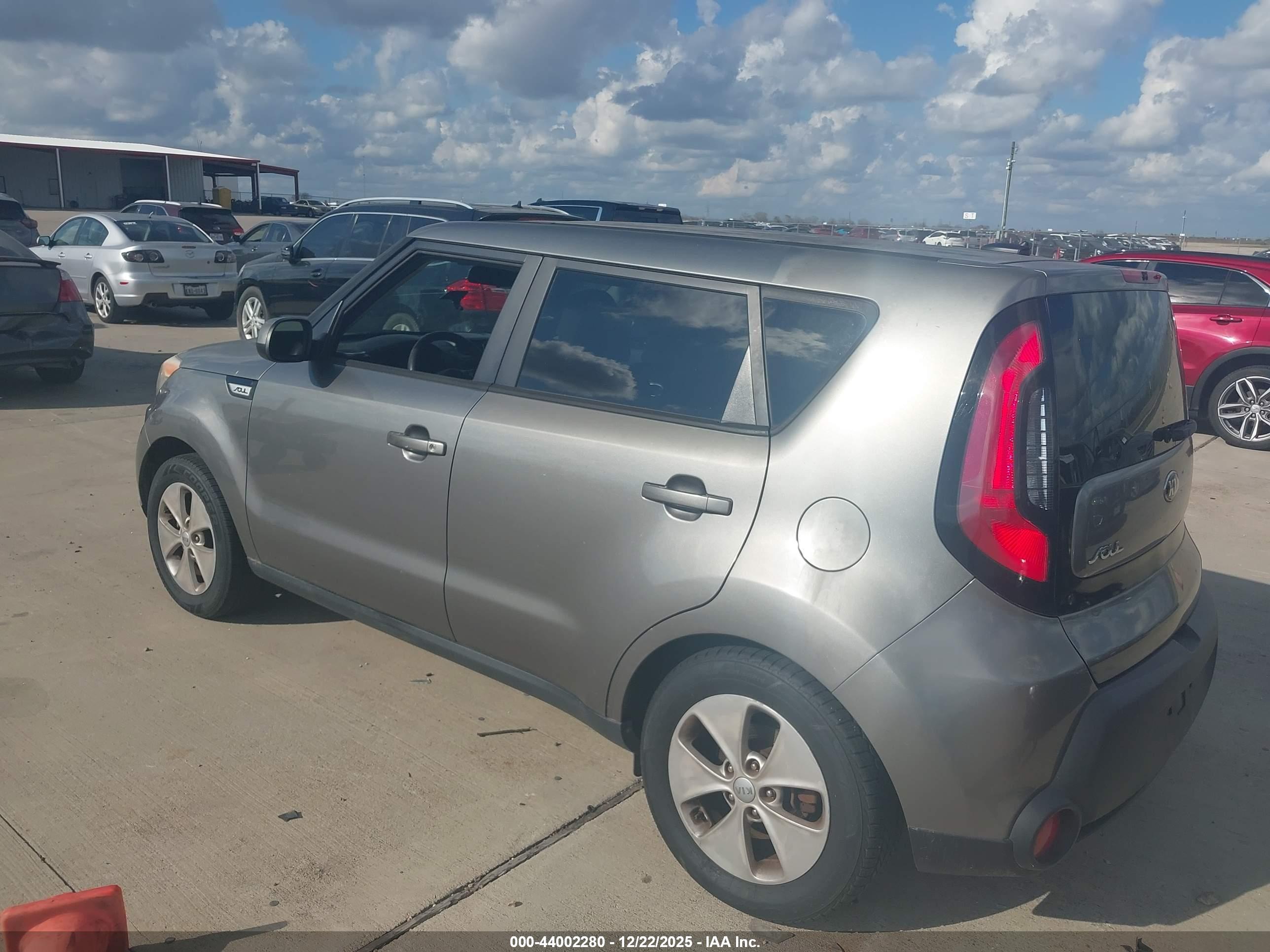 KIA SOUL image 3