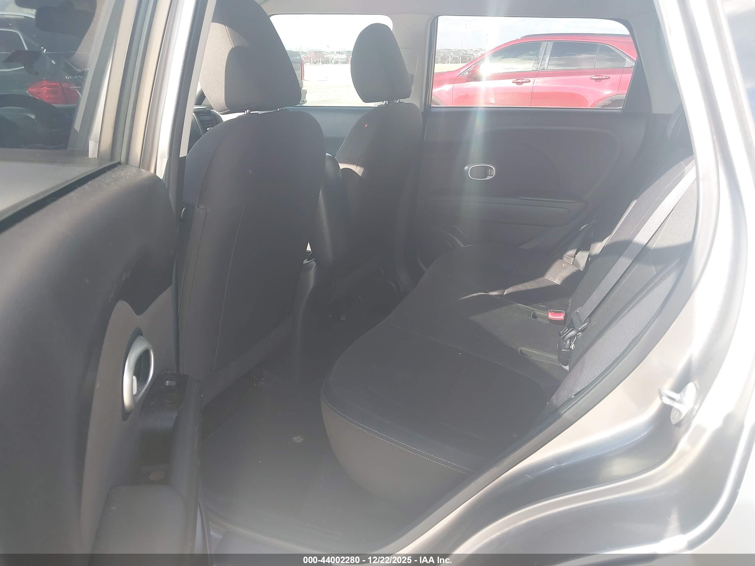 KIA SOUL image 8