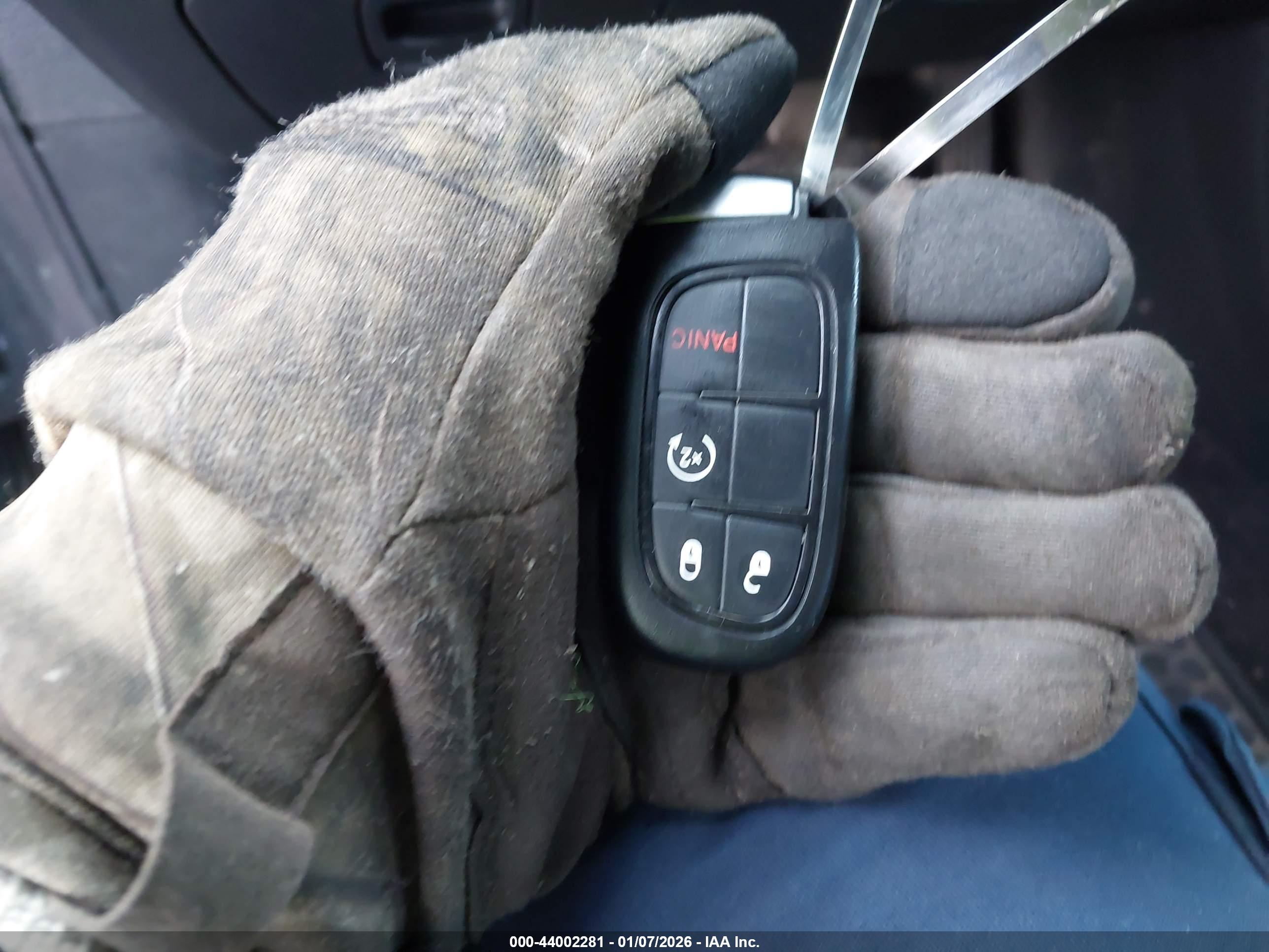 JEEP CHEROKEE image 11