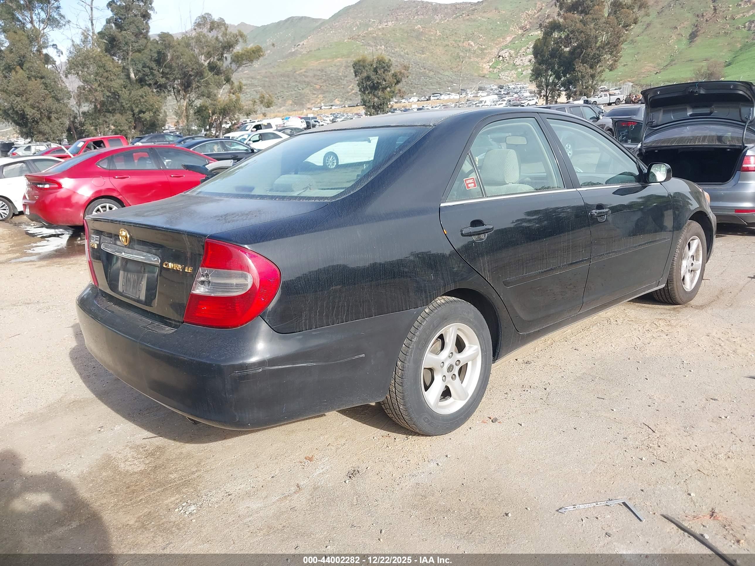 TOYOTA CAMRY image 4