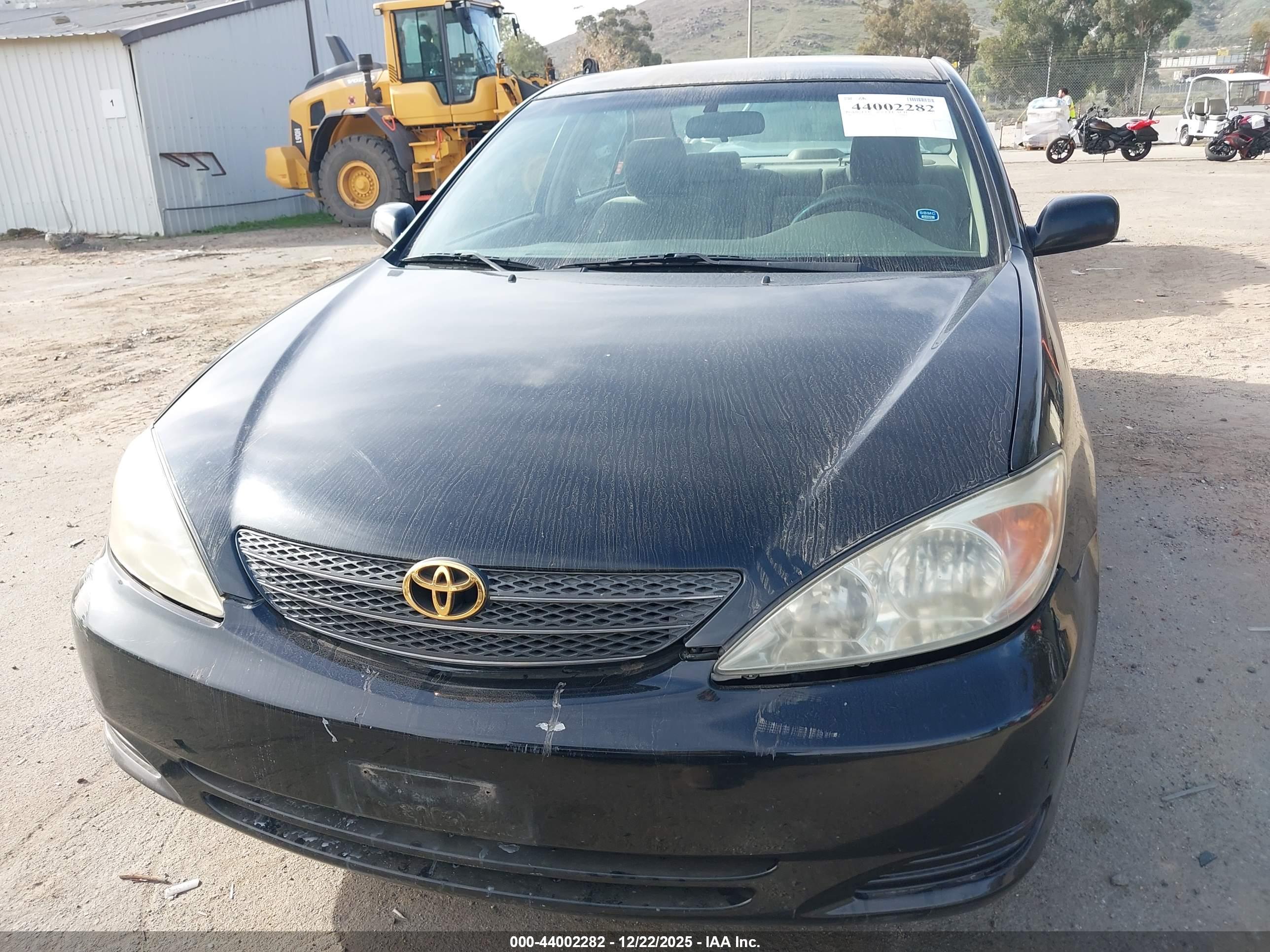 TOYOTA CAMRY image 6