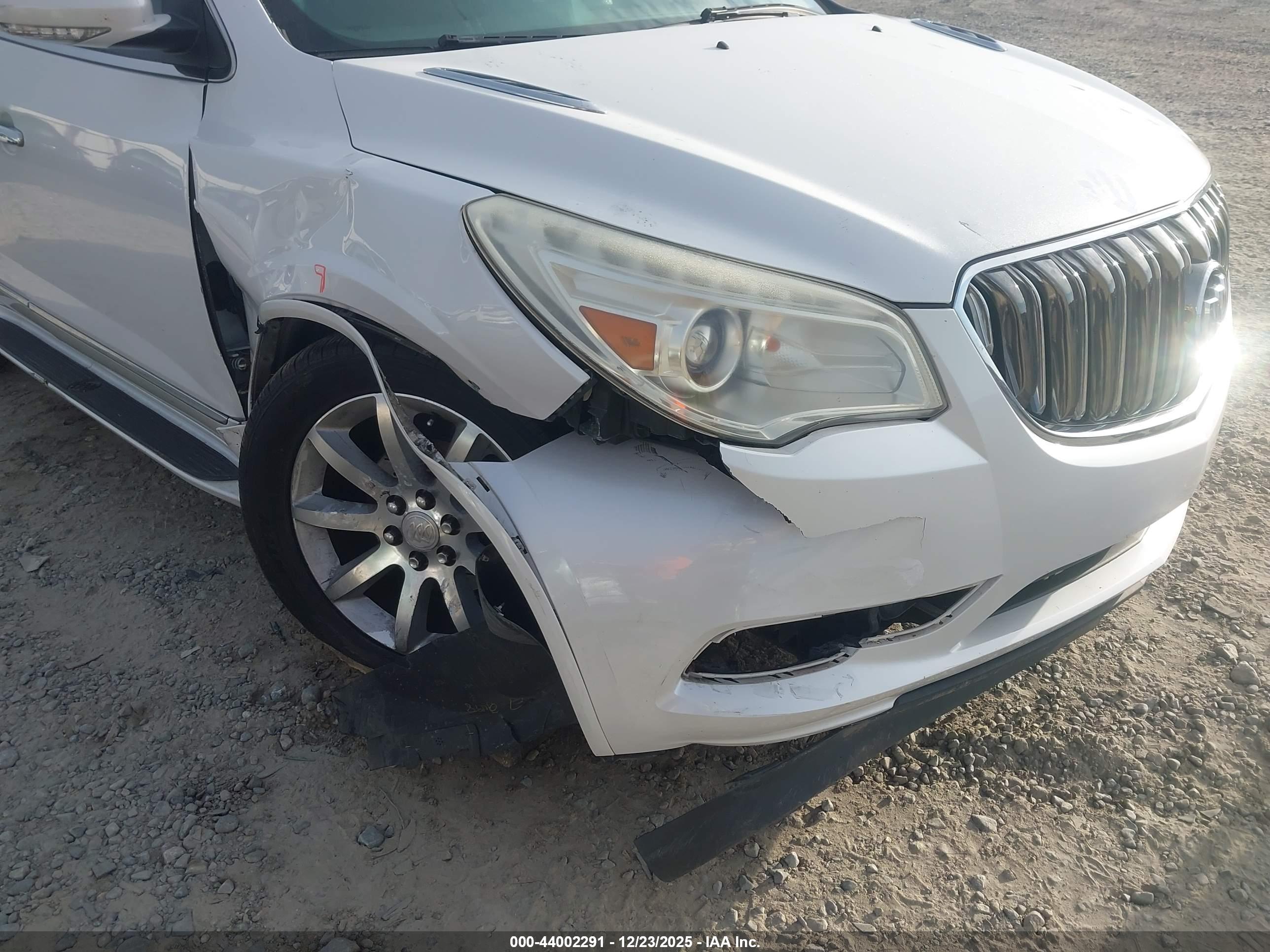 BUICK ENCLAVE image 6