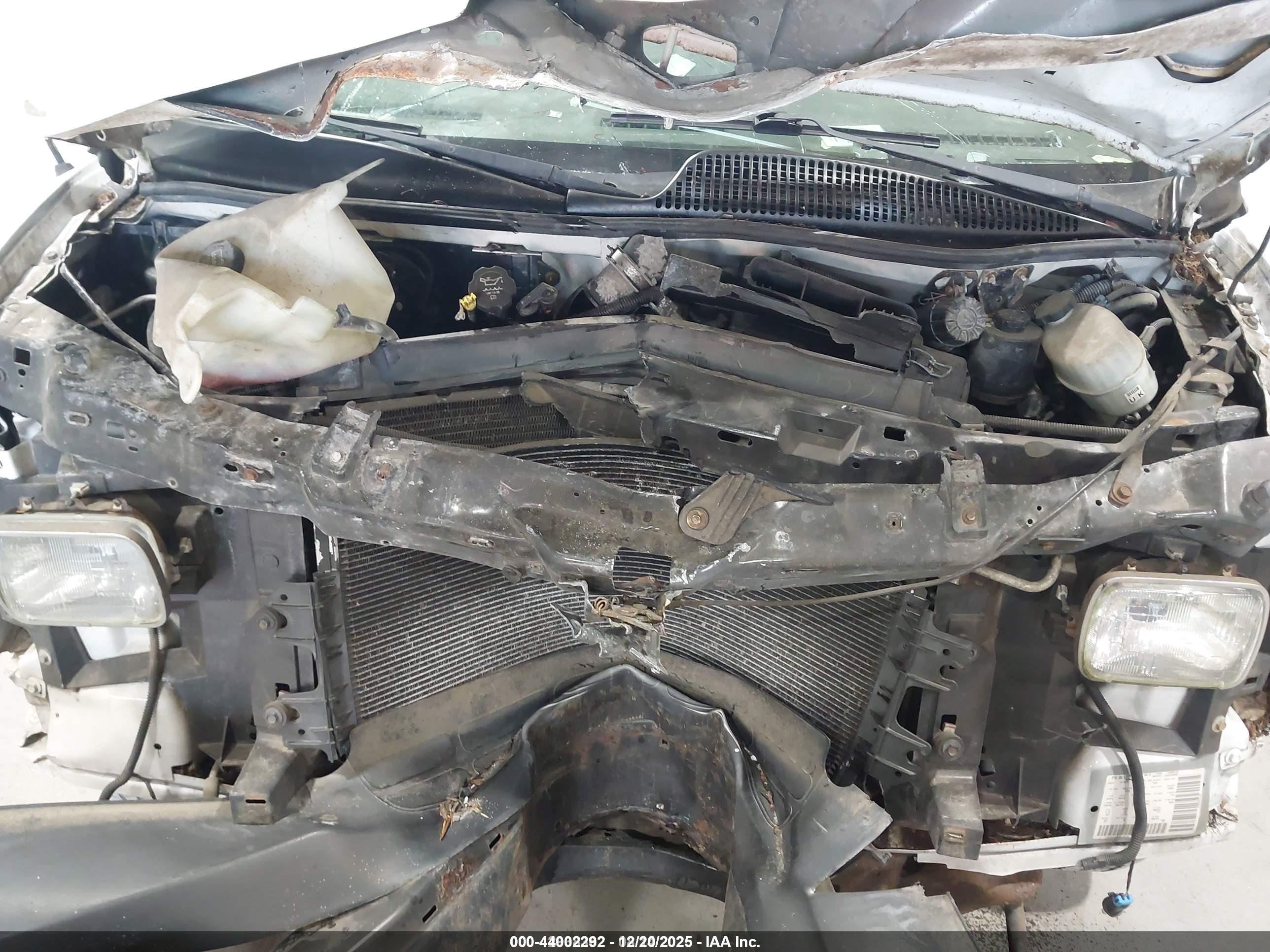 CHEVROLET EXPRESS image 10