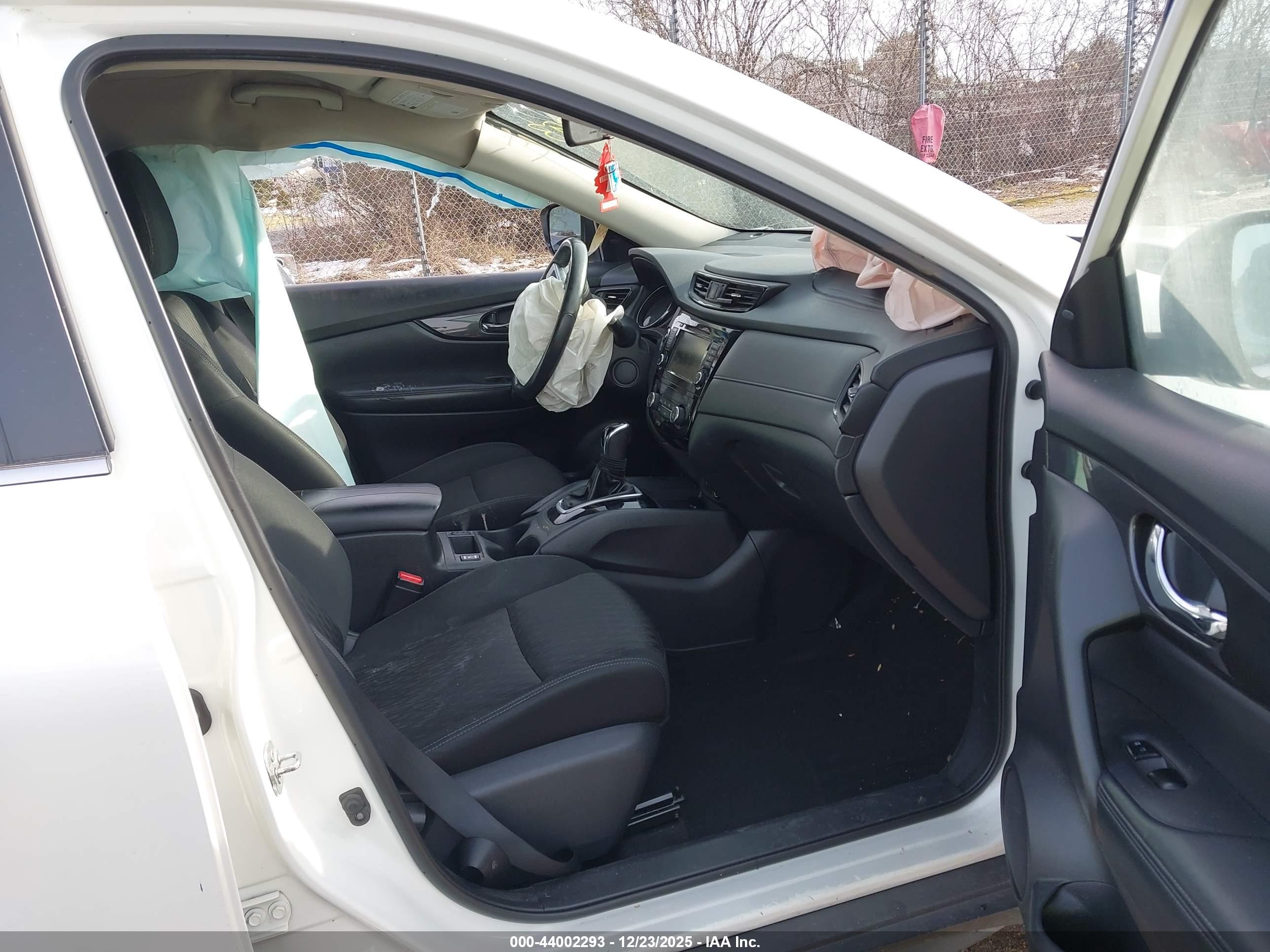 NISSAN ROGUE image 5
