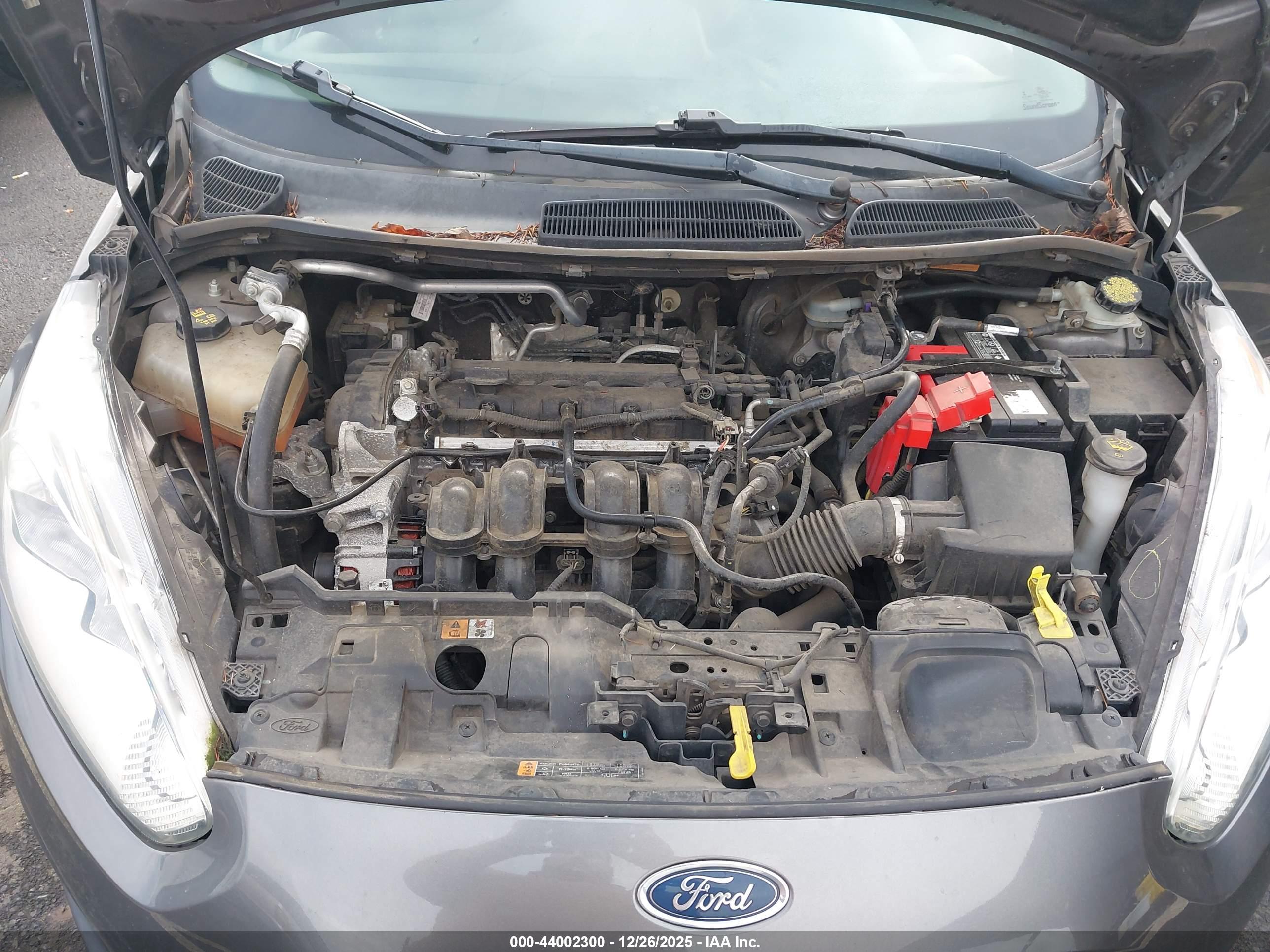 FORD FIESTA image 10