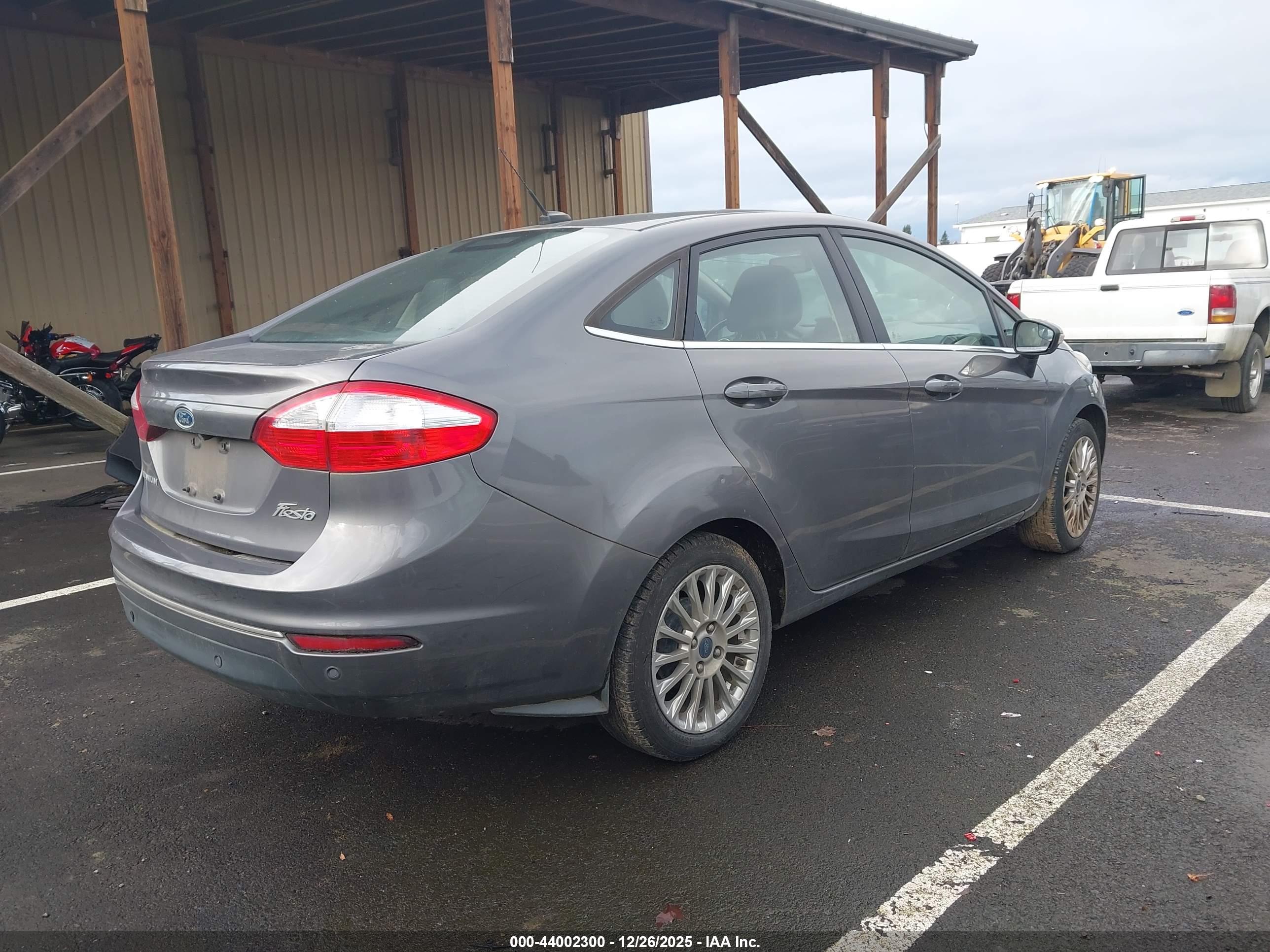 FORD FIESTA image 4