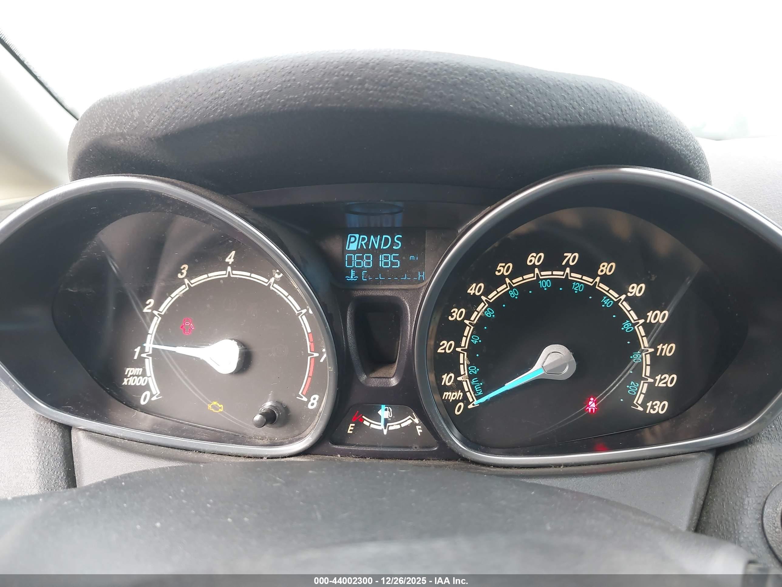 FORD FIESTA image 7